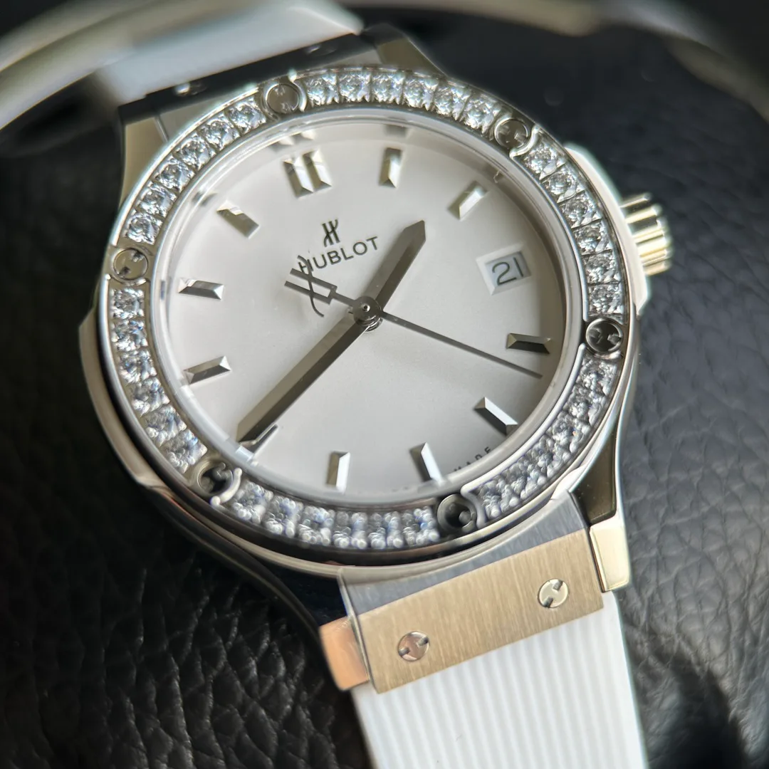 Часы Женские Hublot 17629713