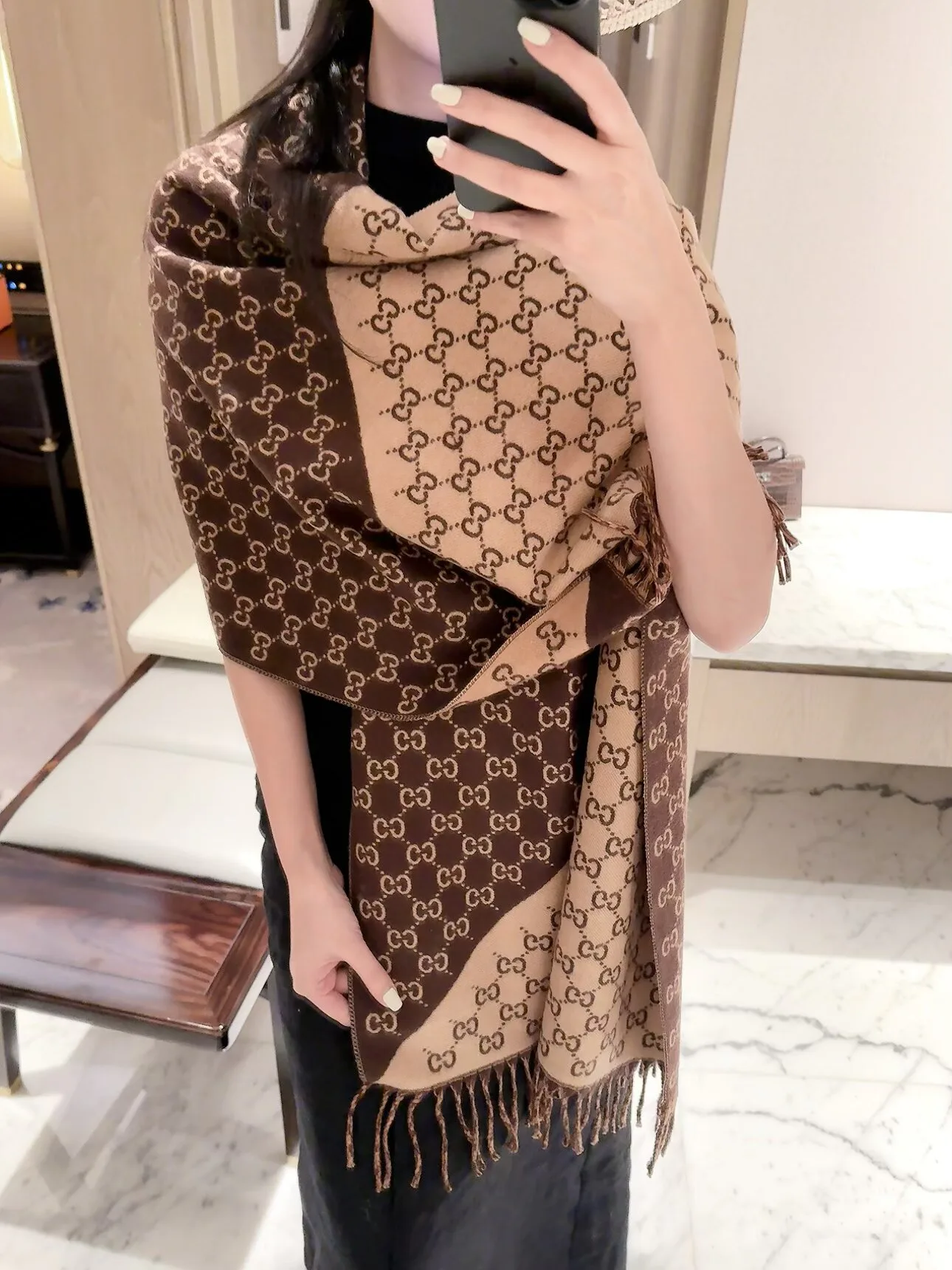 Шарфы Gucci 18322642