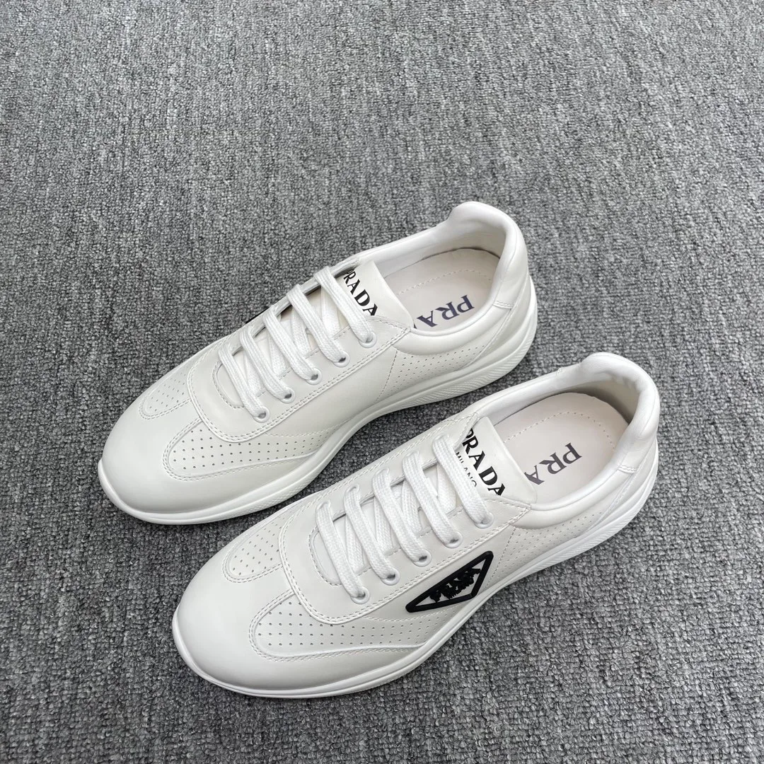 Кроссовки Мужские Prada 18076358