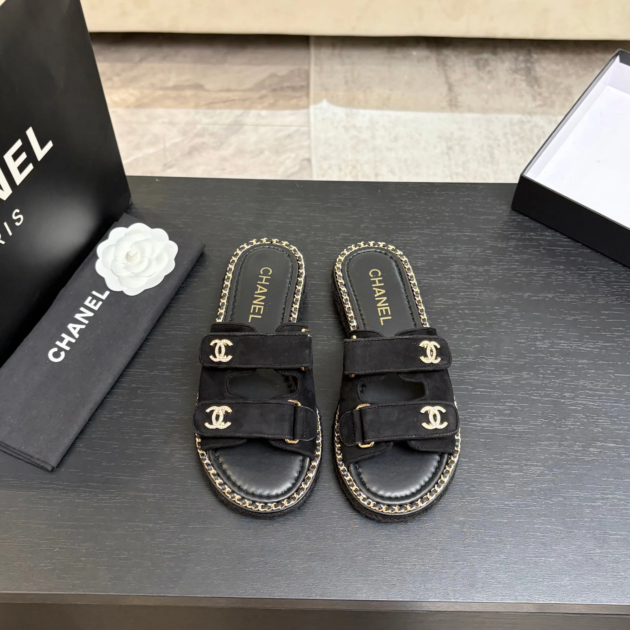 Шлепанцы Женские Chanel 2578926