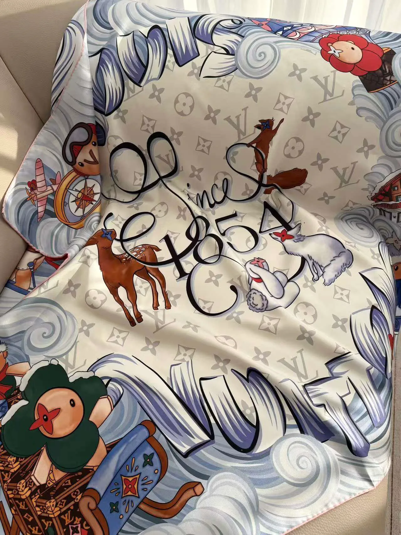 Платки Louis Vuitton 18675527
