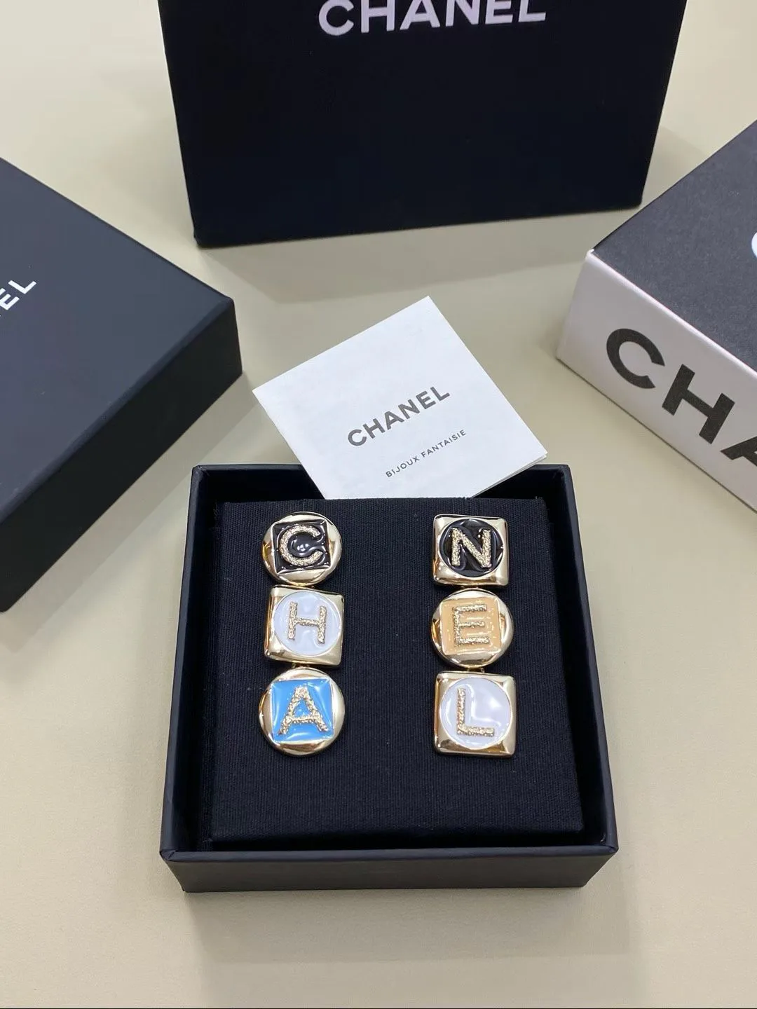 Бижутерия Chanel 822976