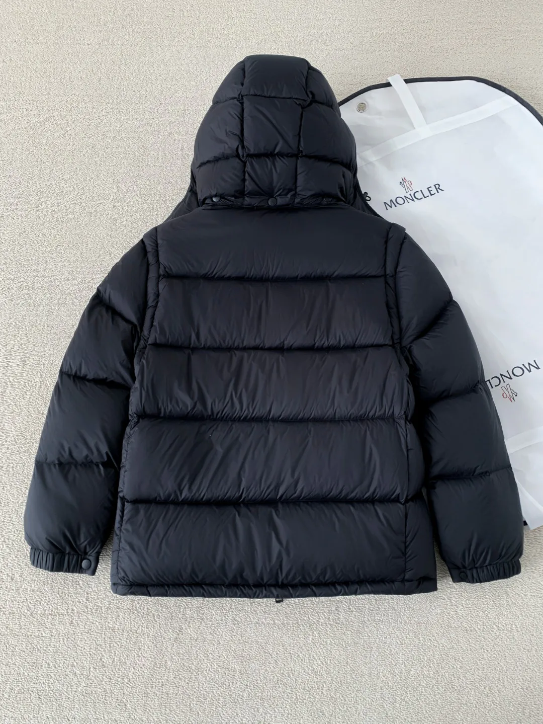 Куртки И Пуховики Мужские Moncler 441240