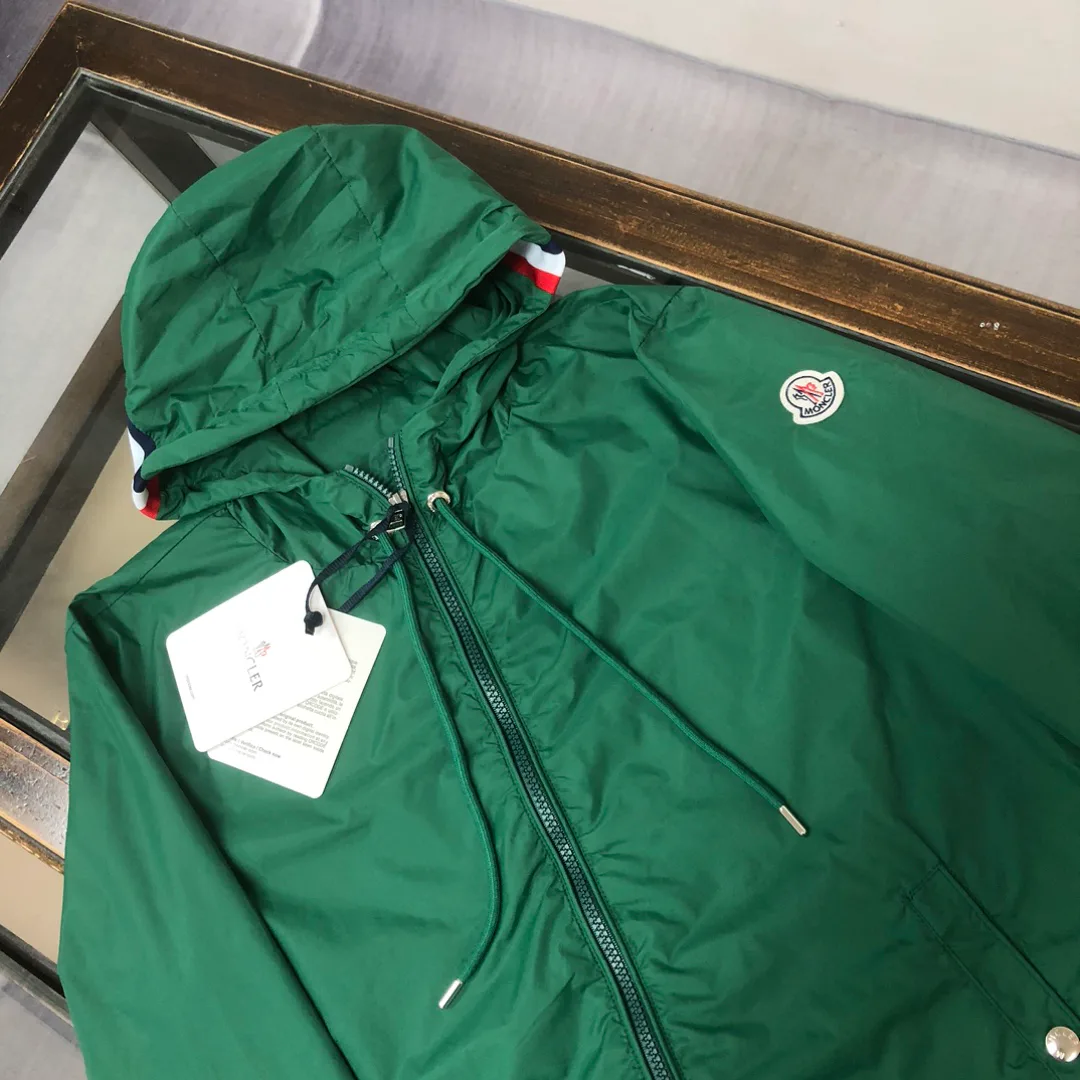 Куртки И Пуховики Женские Moncler 9906958