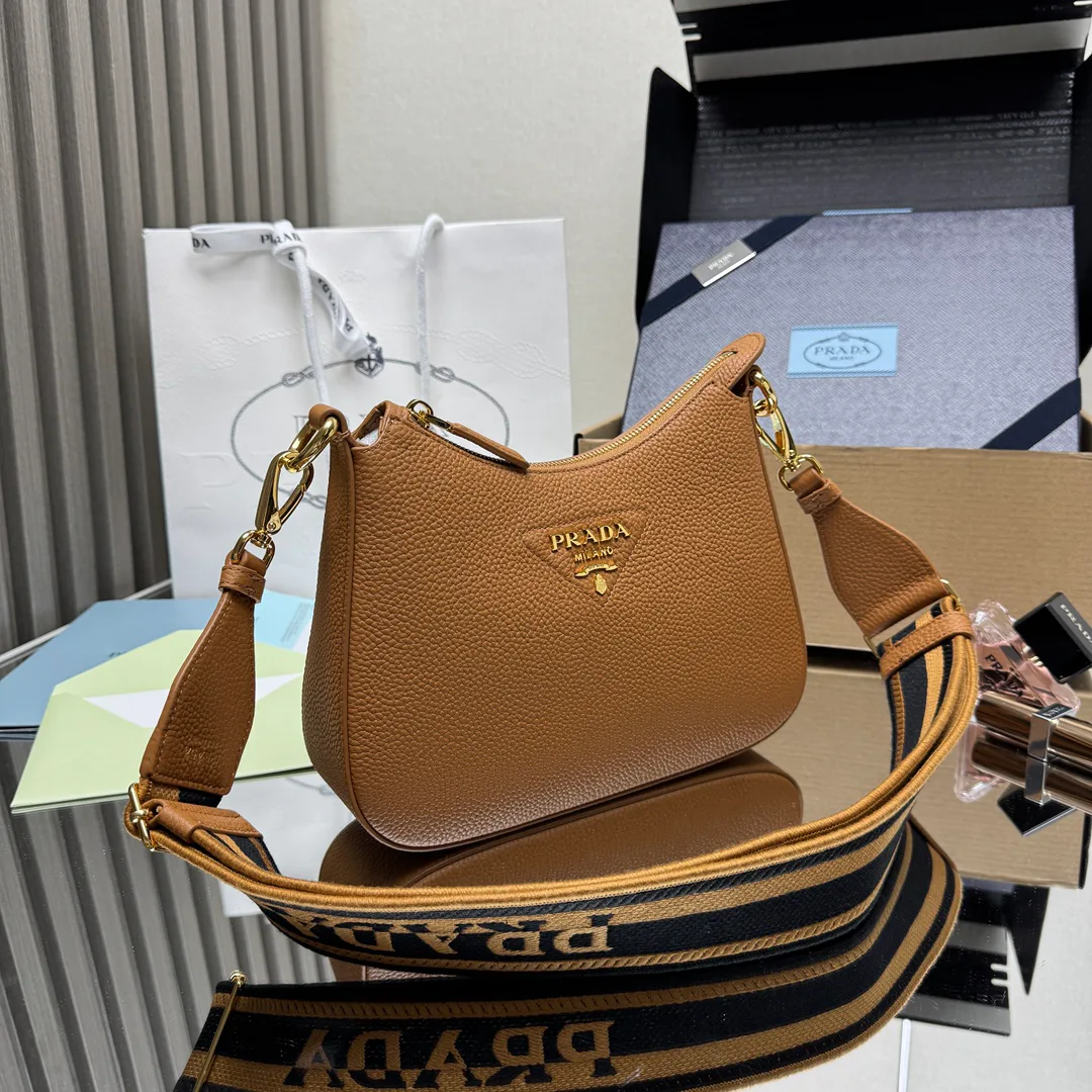 Сумки На Ремне Женские Prada 340389