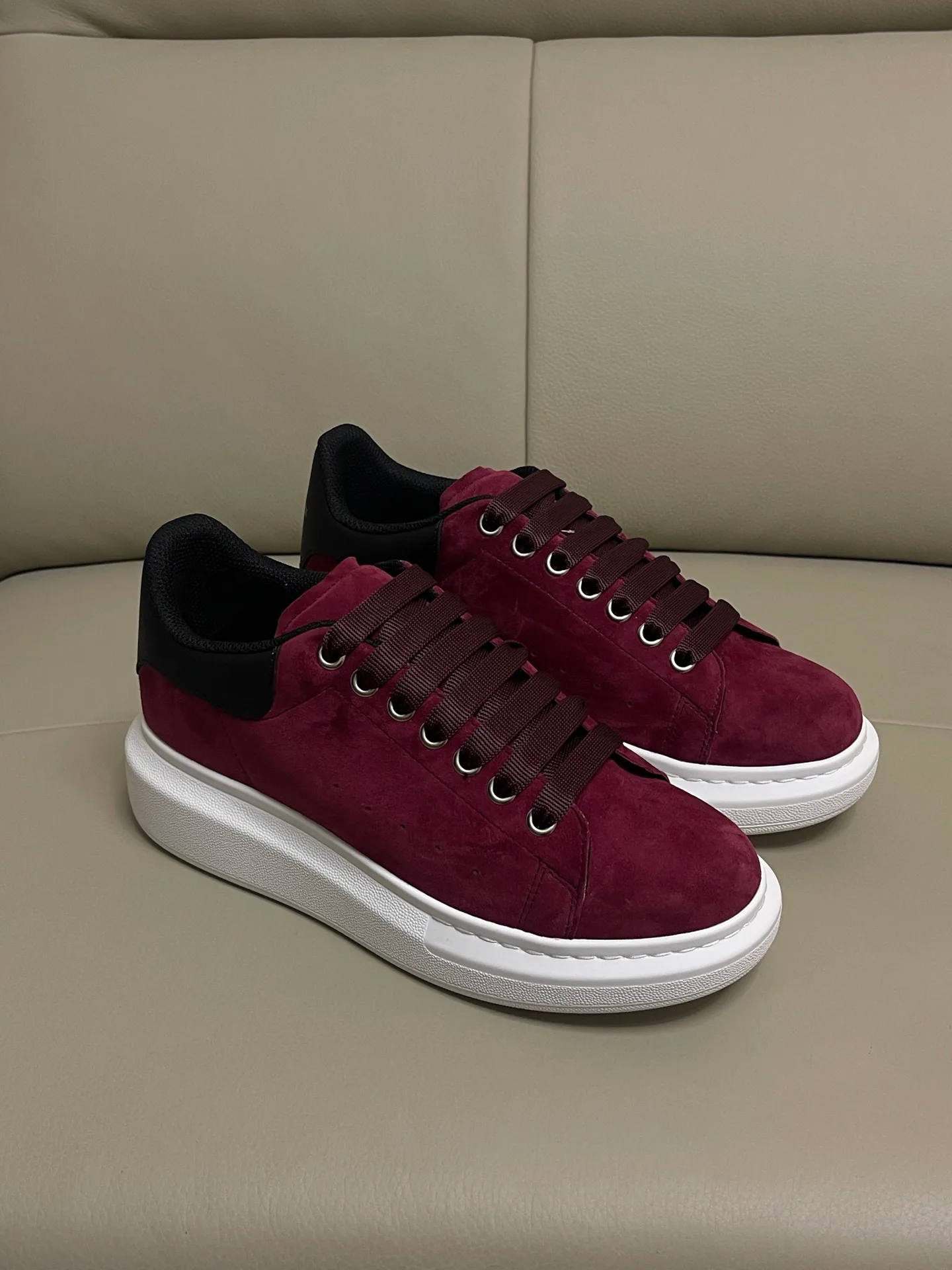 Кроссовки Женские Alexander Mcqueen 18465081