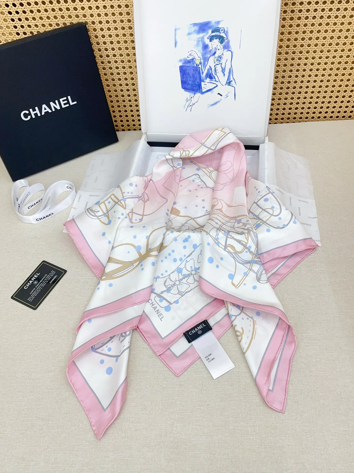 Платки Chanel 13119713