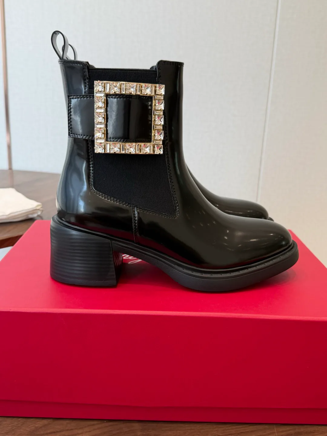 Ботинки Женские Roger Vivier 19587164