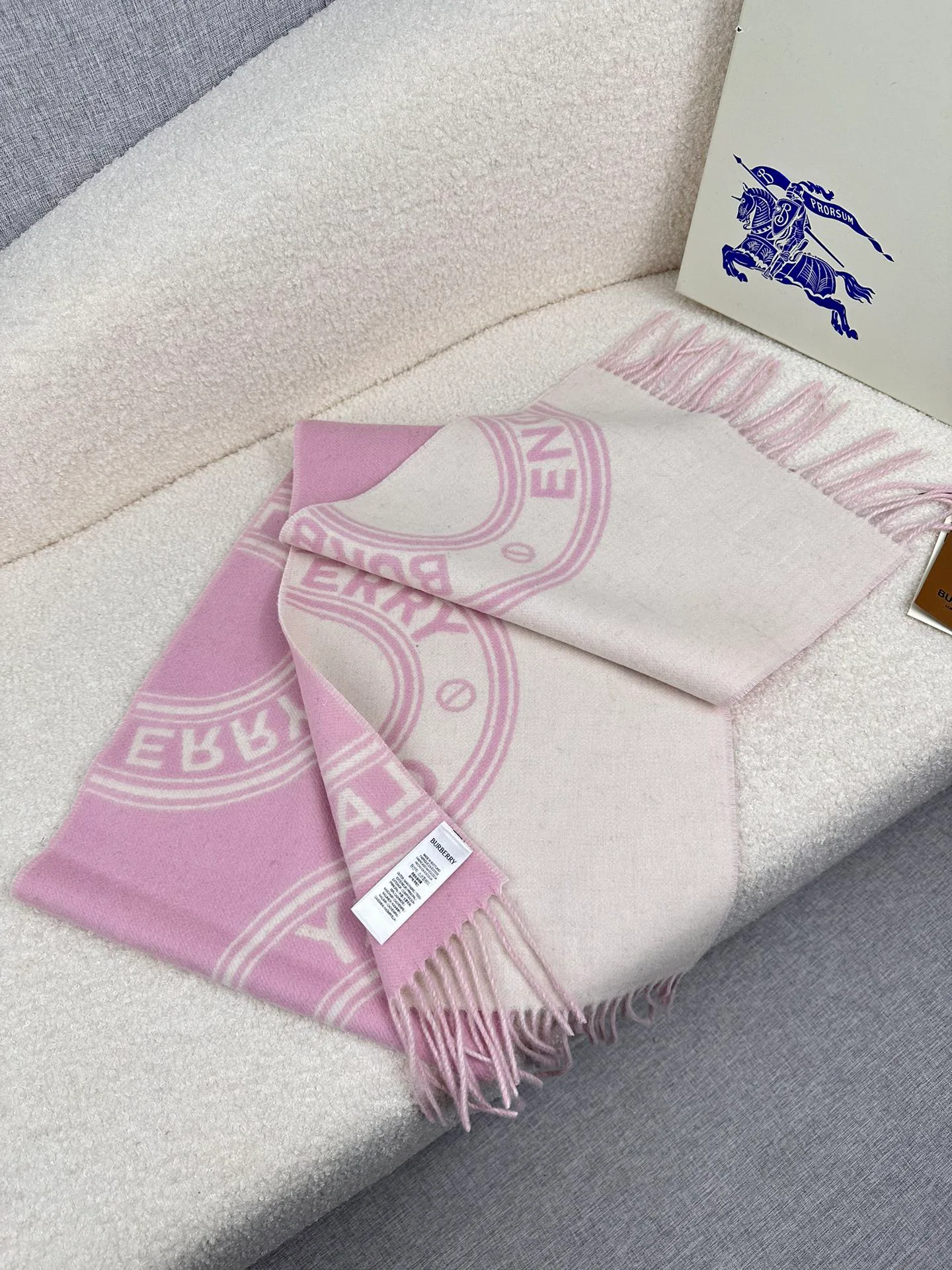 Шарфы Burberry 920470