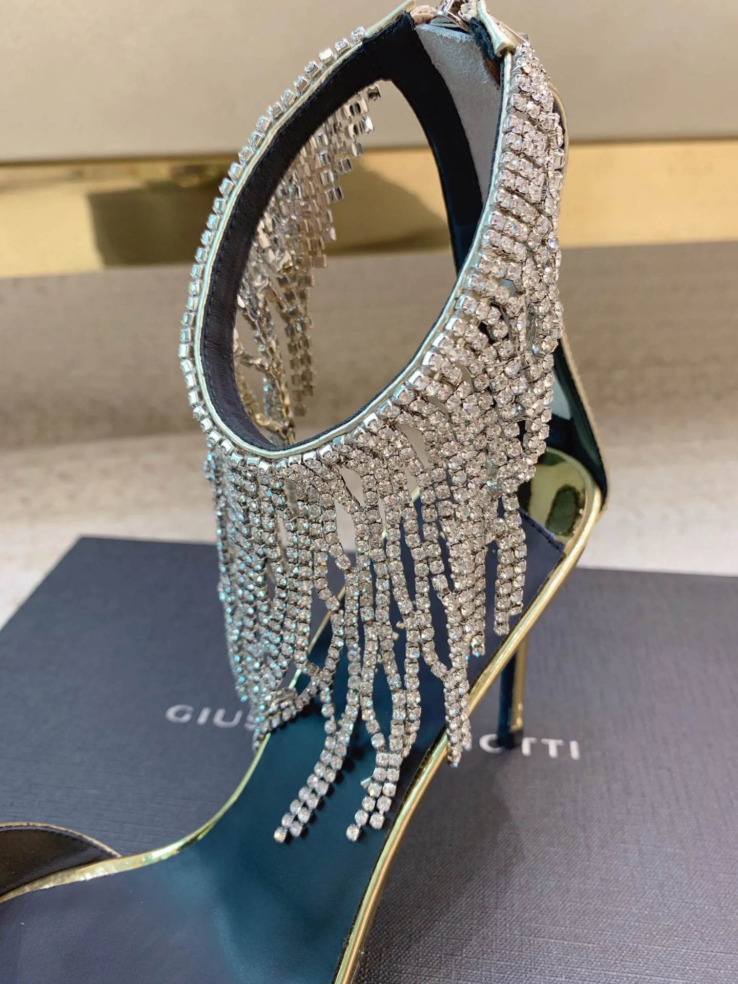 Туфли Женские Giuseppe Zanotti 17656570