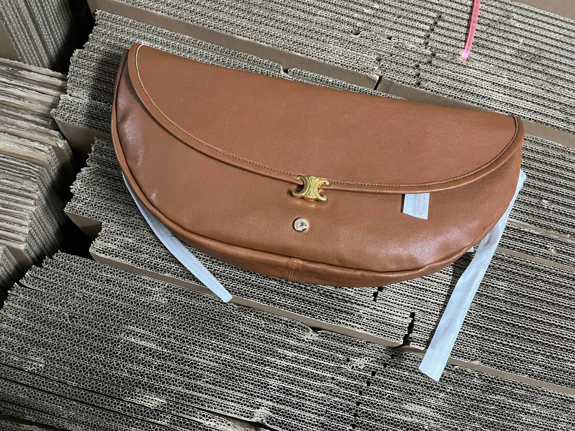 Классические Сумки Женские Celine 13435321