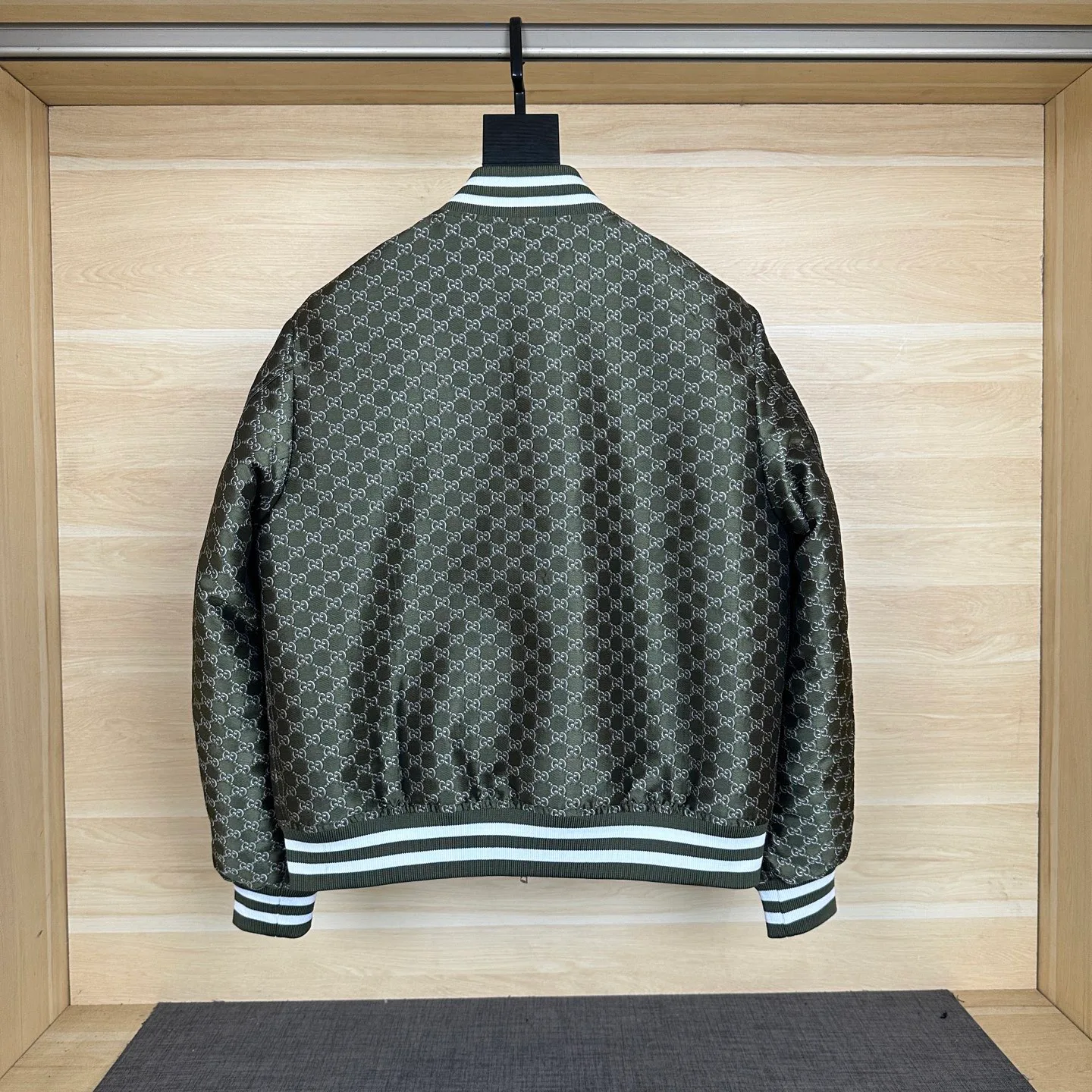 Куртки И Пуховики Мужские Gucci 13563985