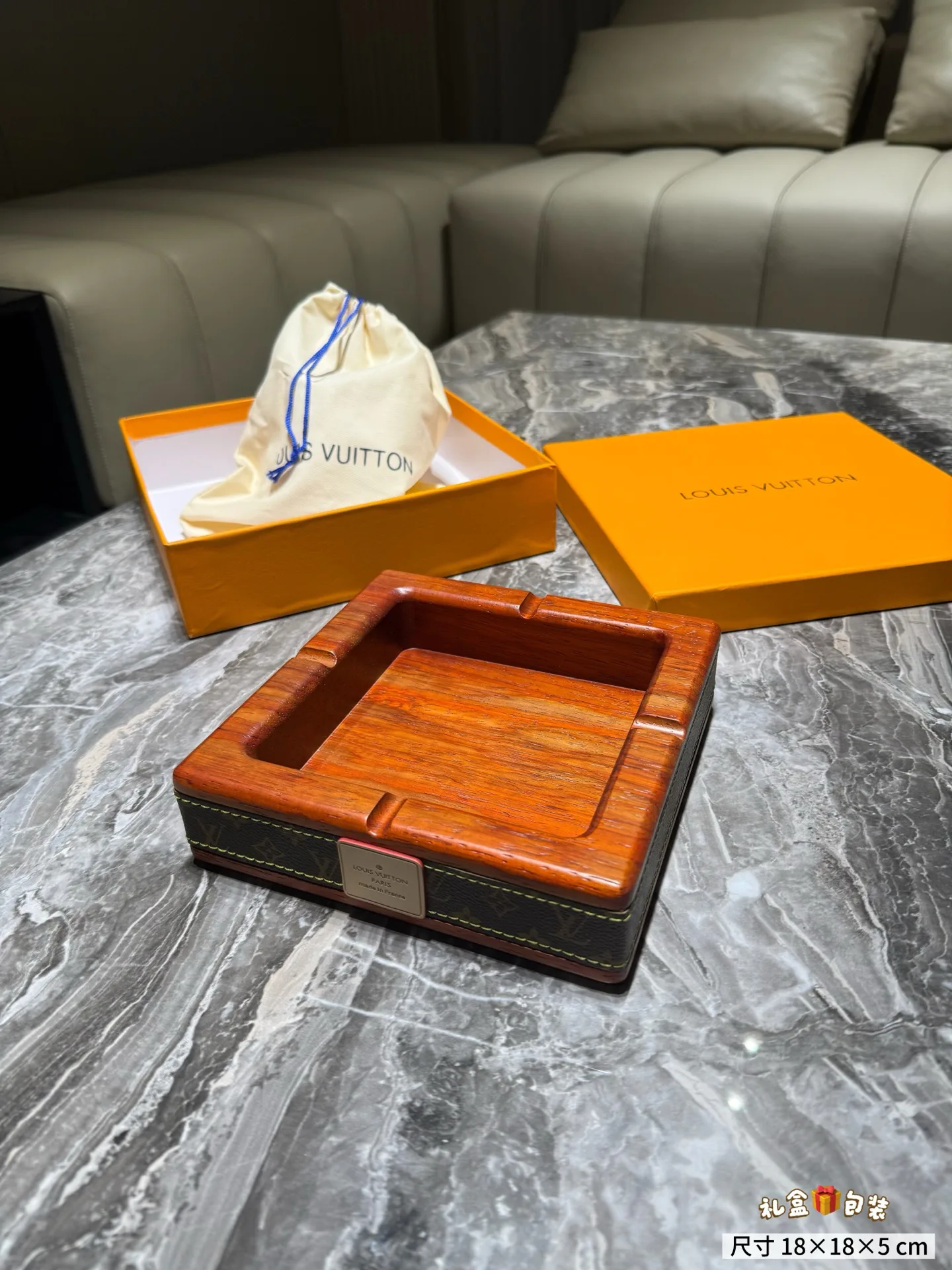 Посуда Louis Vuitton 18013637