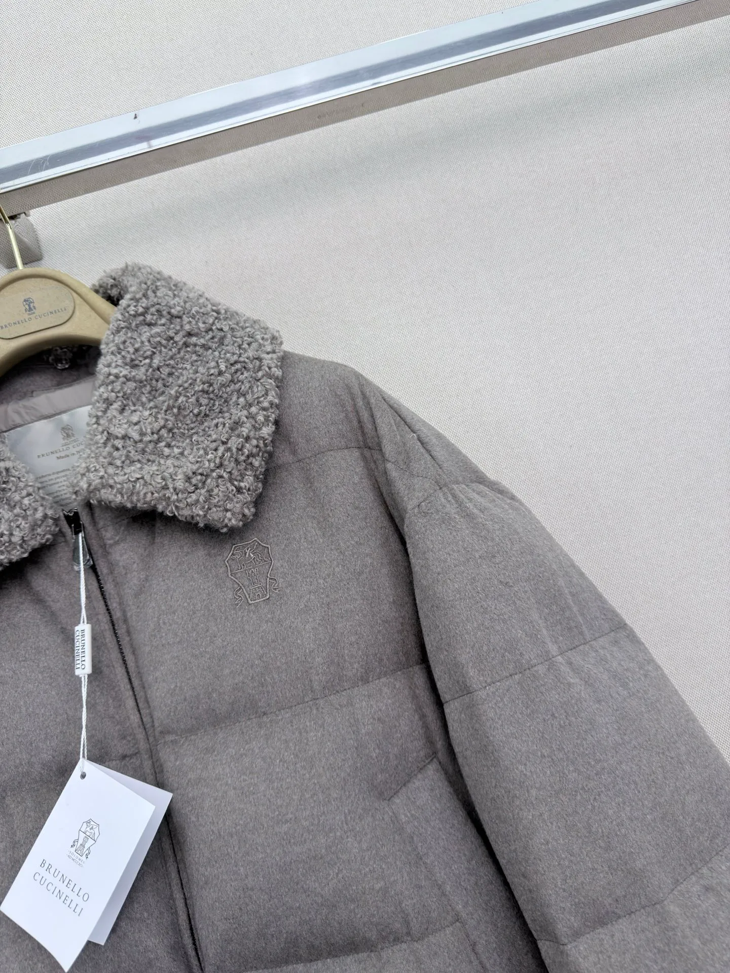 Куртки И Пуховики Женские Brunello Cucinelli 18185770