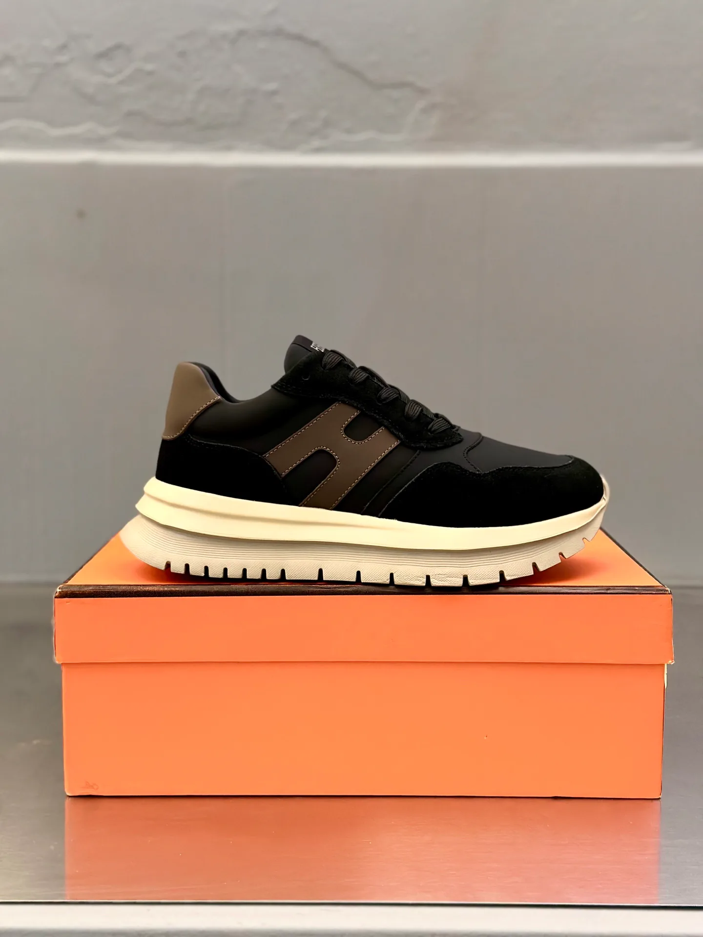 Кроссовки Мужские Hermes 254800