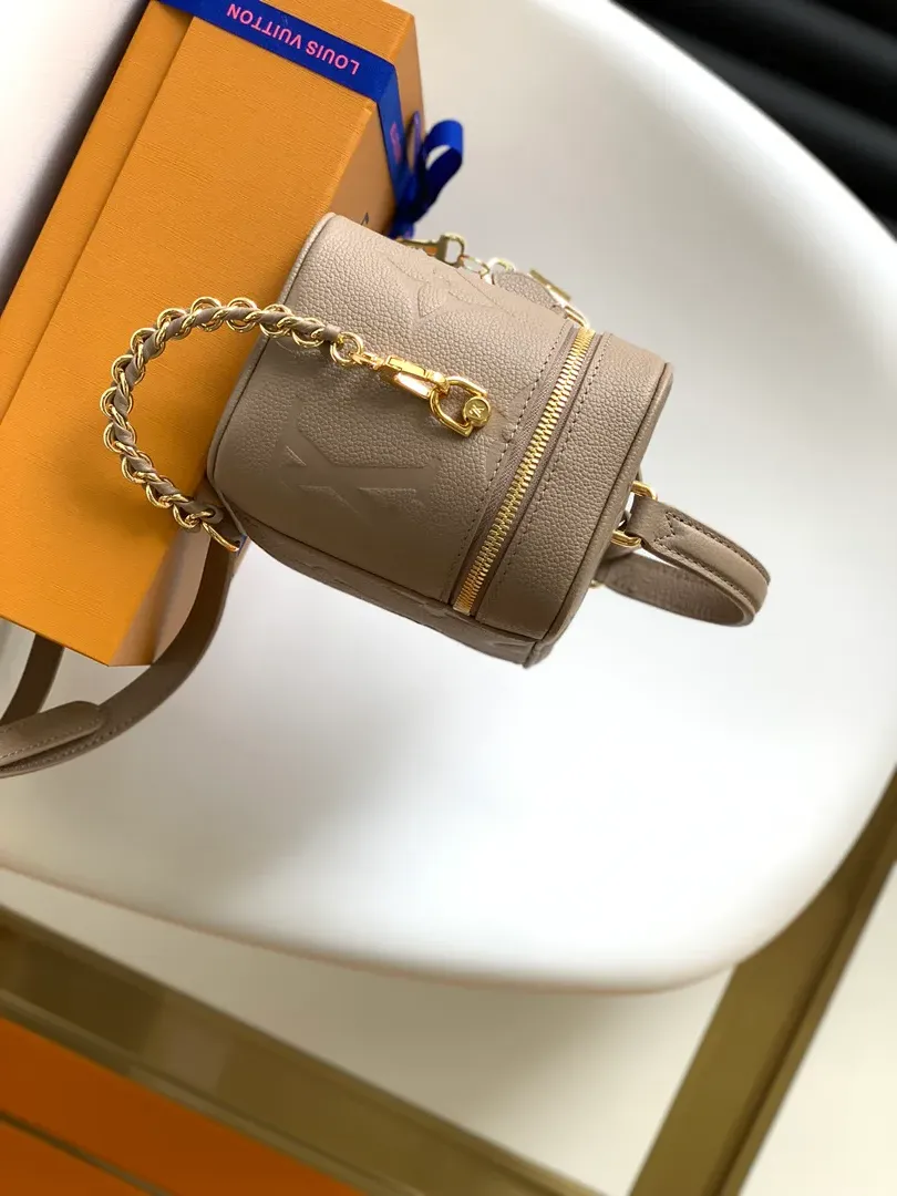 Сумки На Ремне Женские Louis Vuitton 1253949