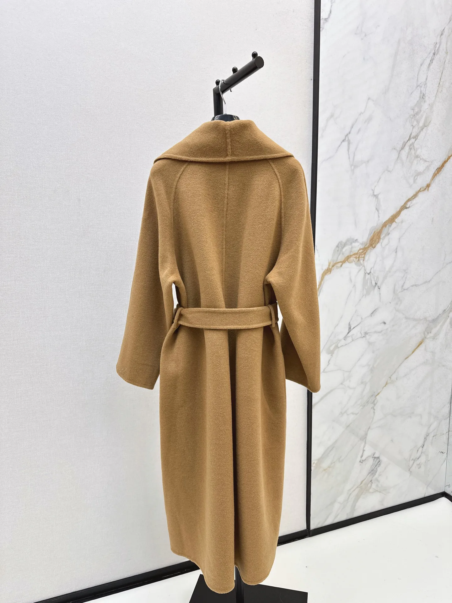 Пальто Женские Fendi 18253116