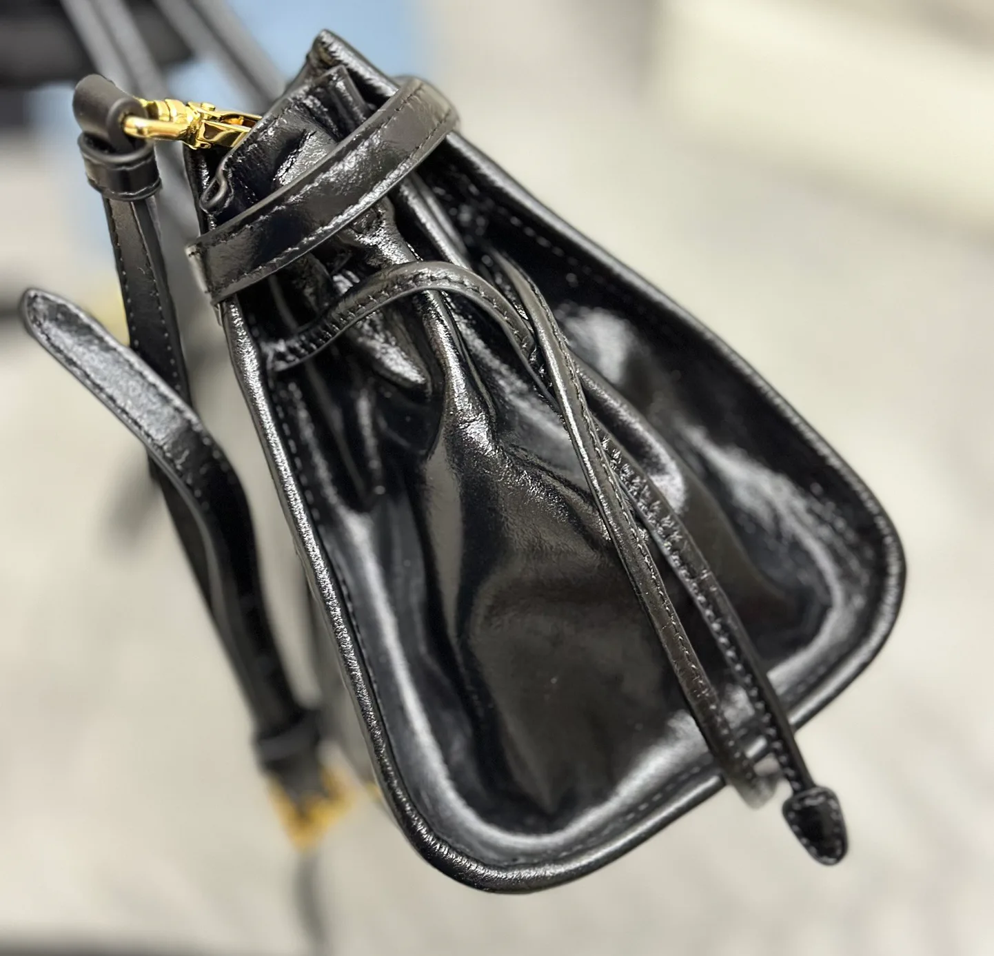 Классические Сумки Женские Prada 11462513