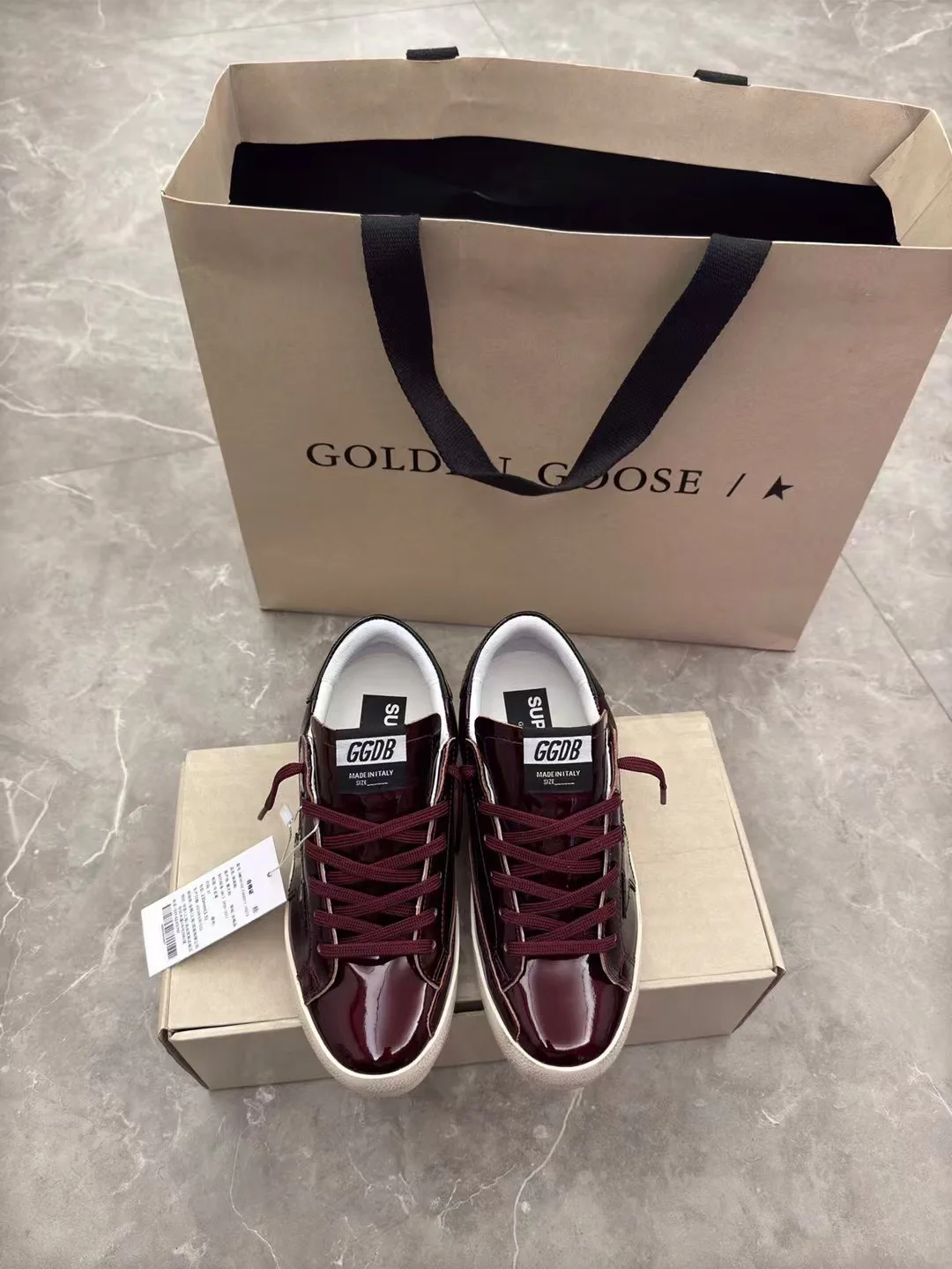 Кроссовки Женские Golden Goose 18265590