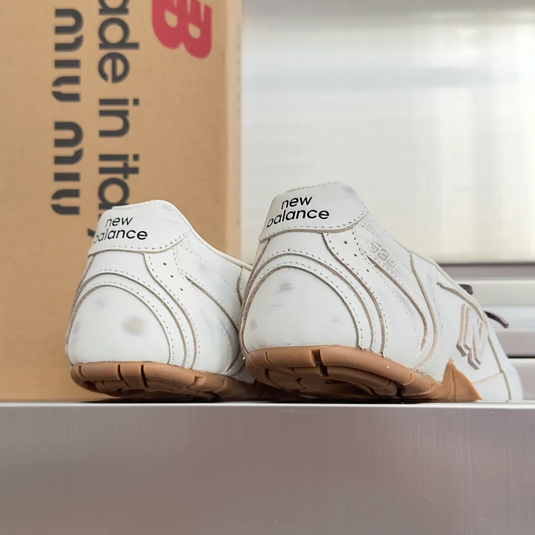 Кроссовки Женские Miu Miu 17950437