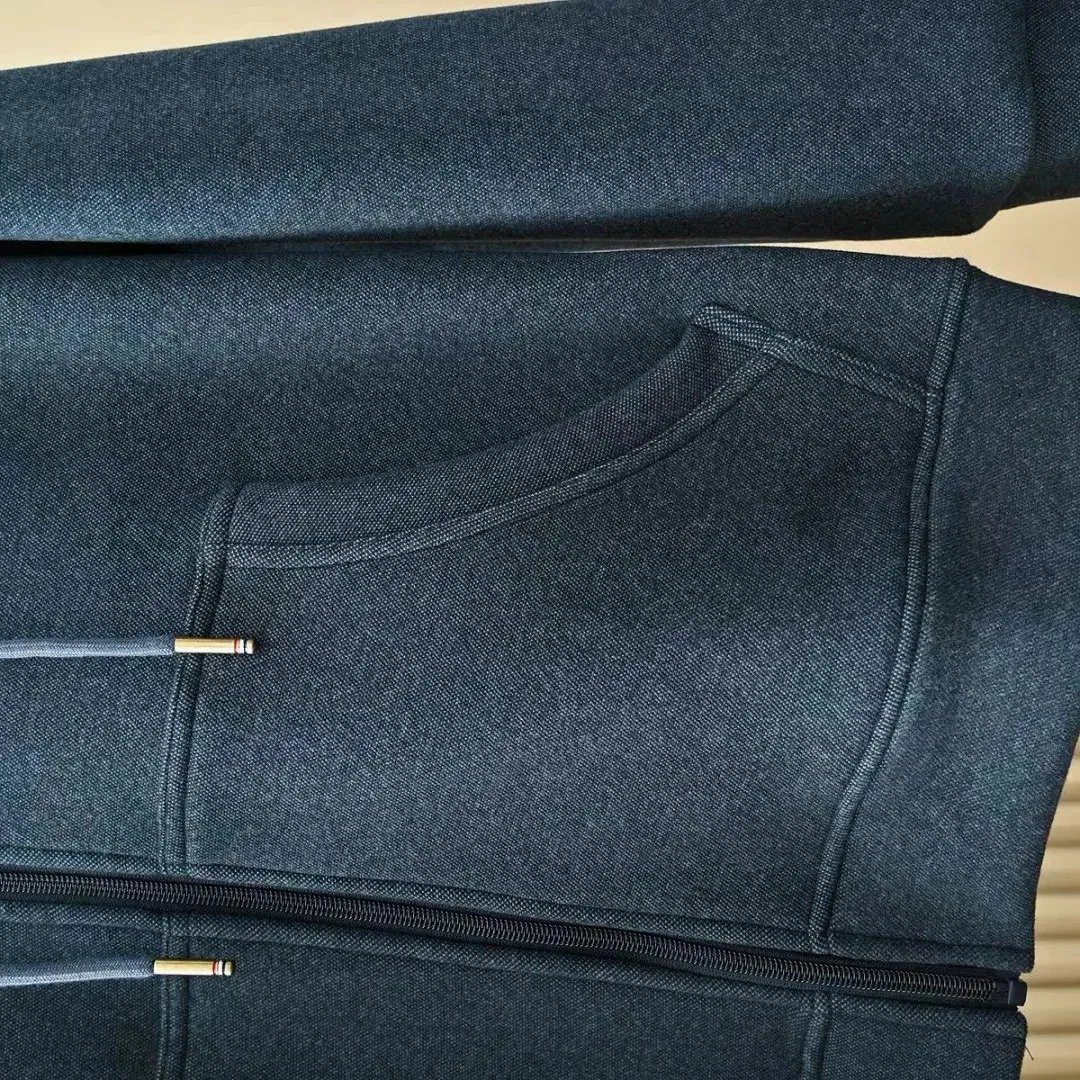 Куртки И Пуховики Мужские Moncler 1266734