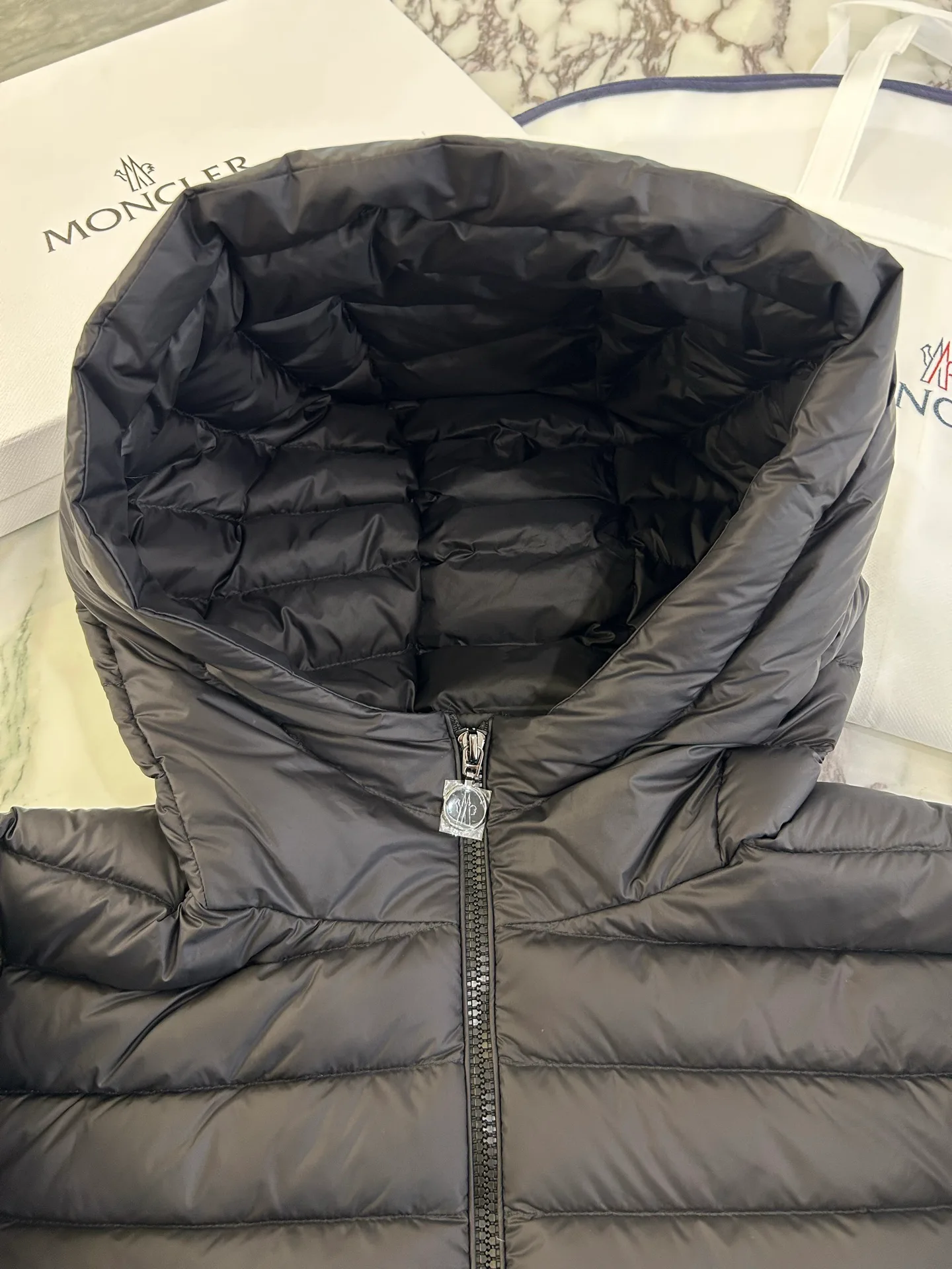 Куртки И Пуховики Мужские Moncler 18231512