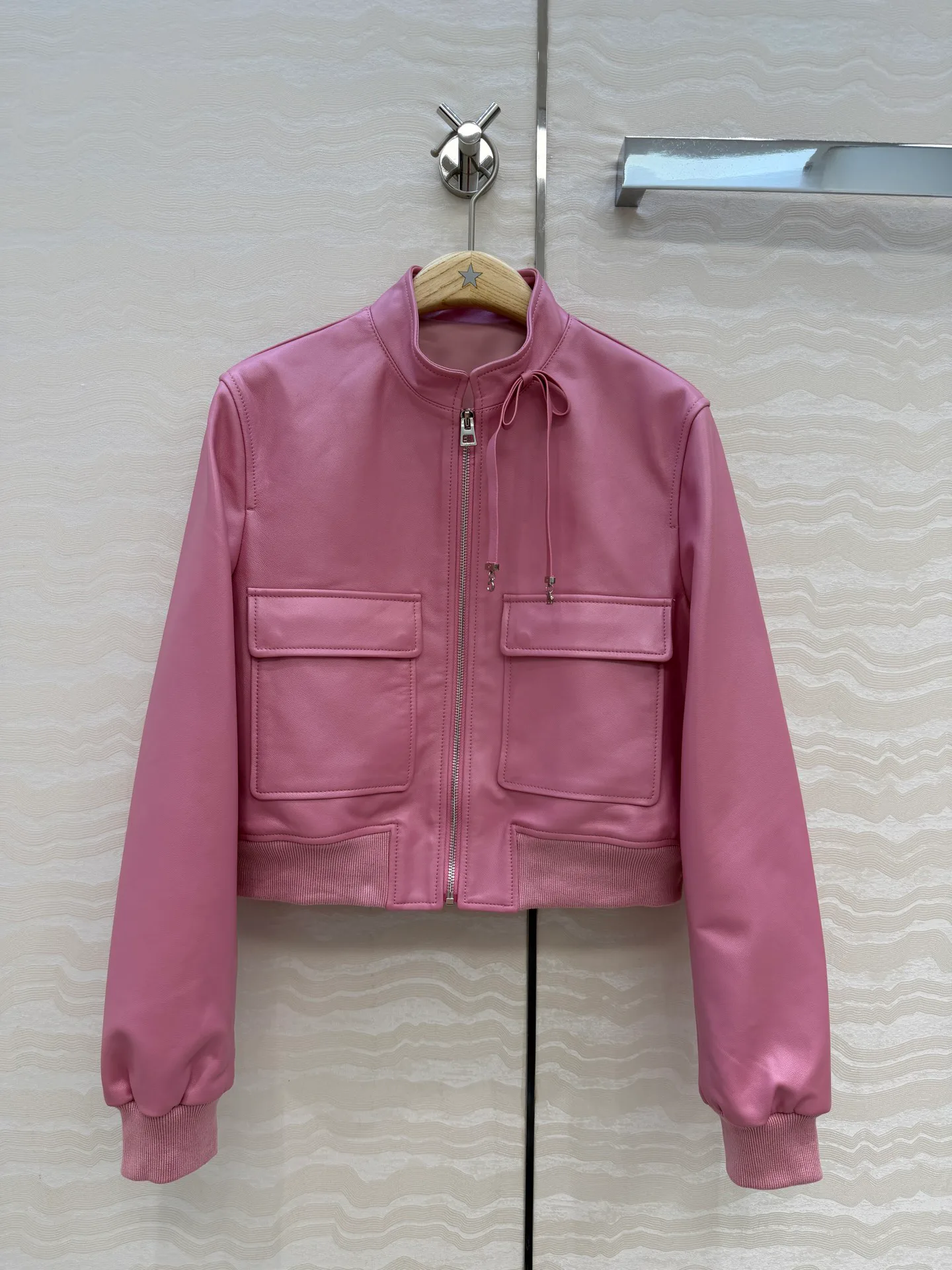 Кожаные Куртки И Дублёнки Женские Christian Dior 13097369