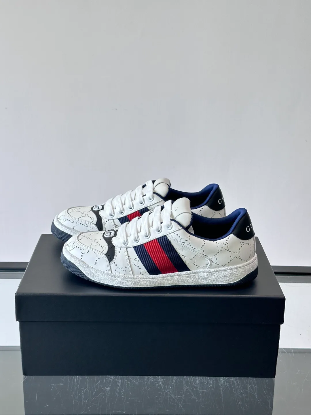 Кроссовки Женские Gucci 18101954