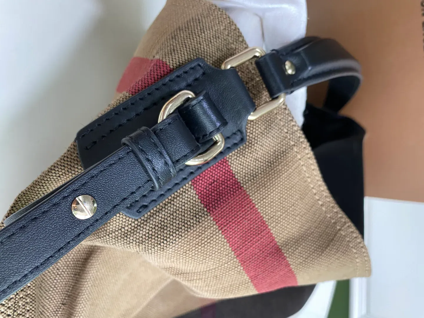 Сумки На Ремне Женские Bottega Veneta 4305175