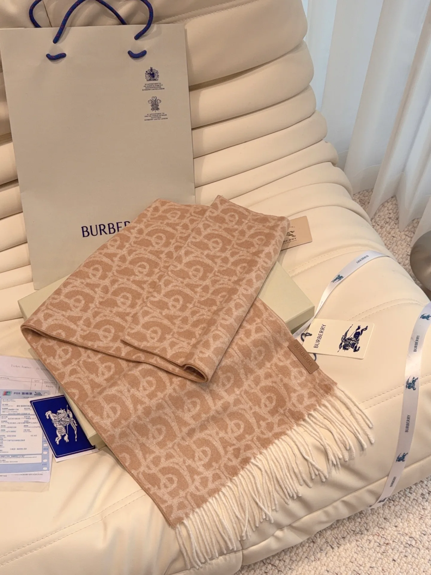 Шарфы Burberry 18287236
