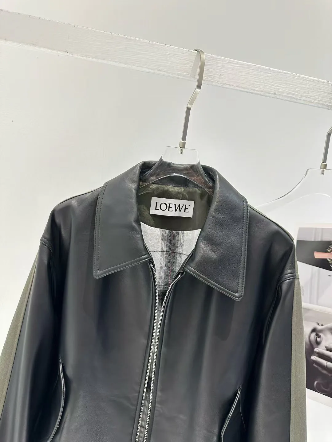 Кожаные Куртки И Дублёнки Женские Loewe 11429011