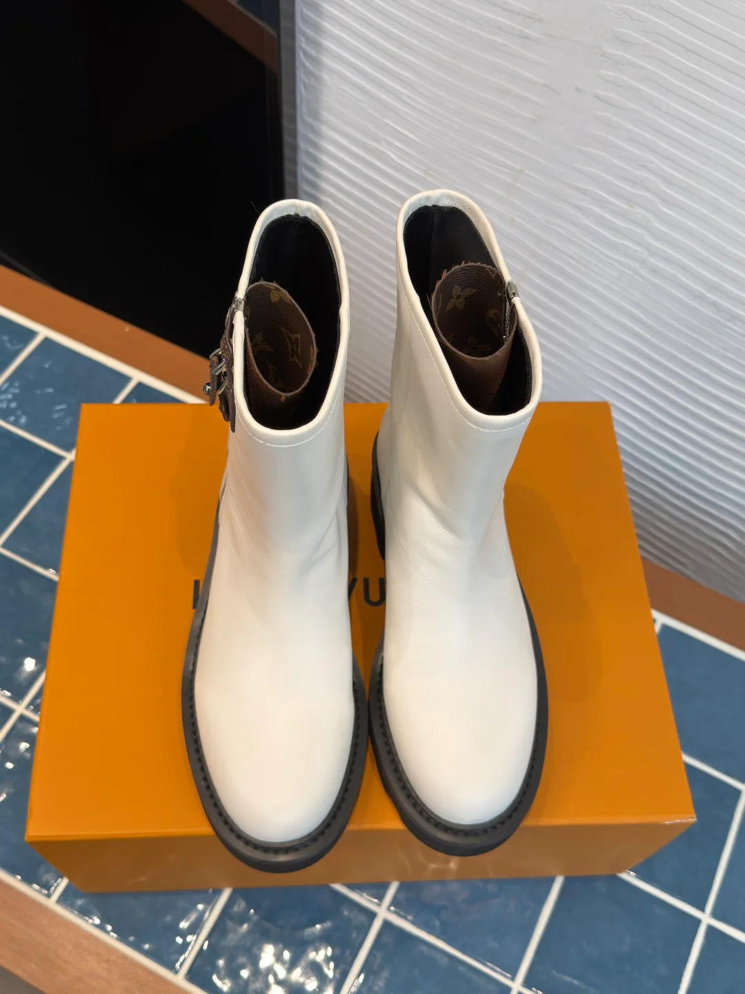 Ботильоны Женские Louis Vuitton 18604394
