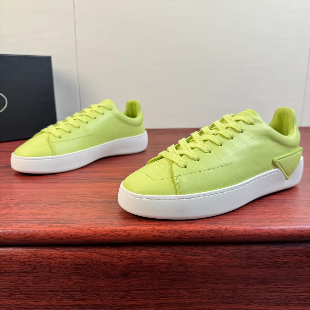 Кроссовки Мужские Prada 16935030