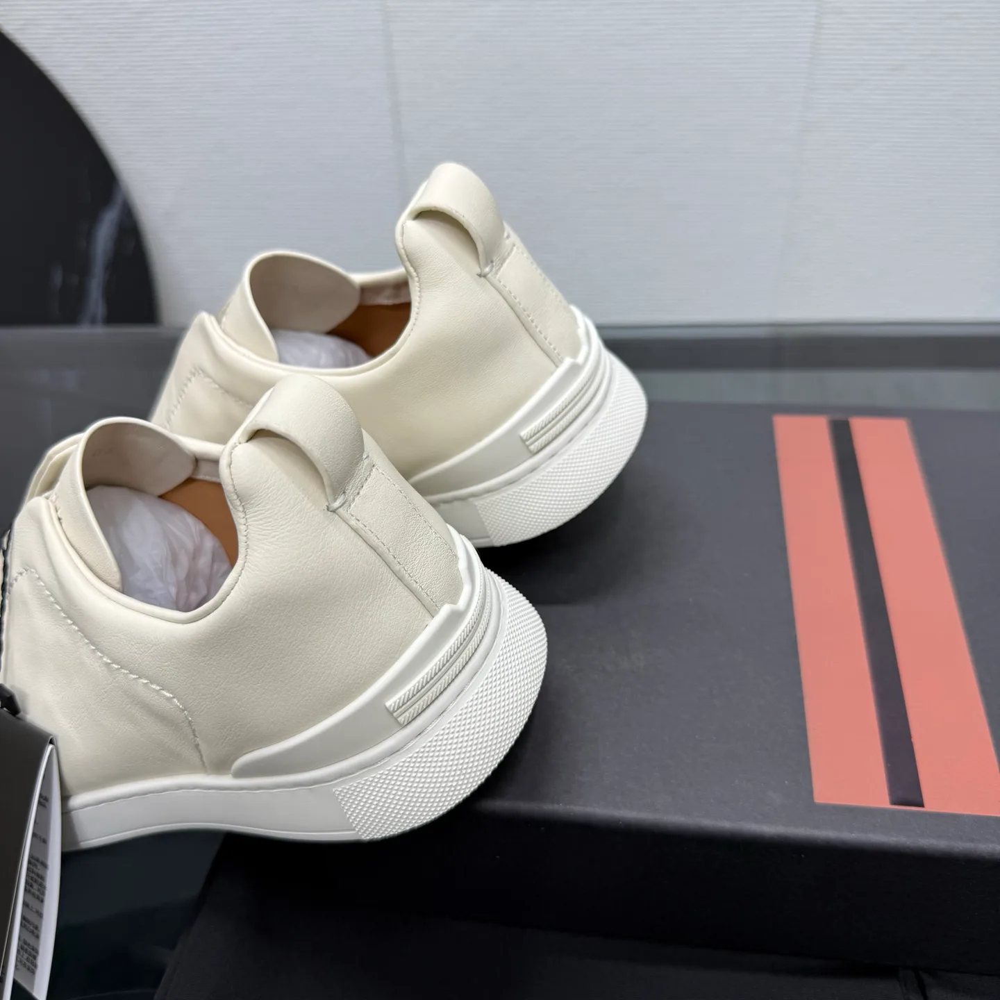 Кроссовки Женские Zegna 18665270
