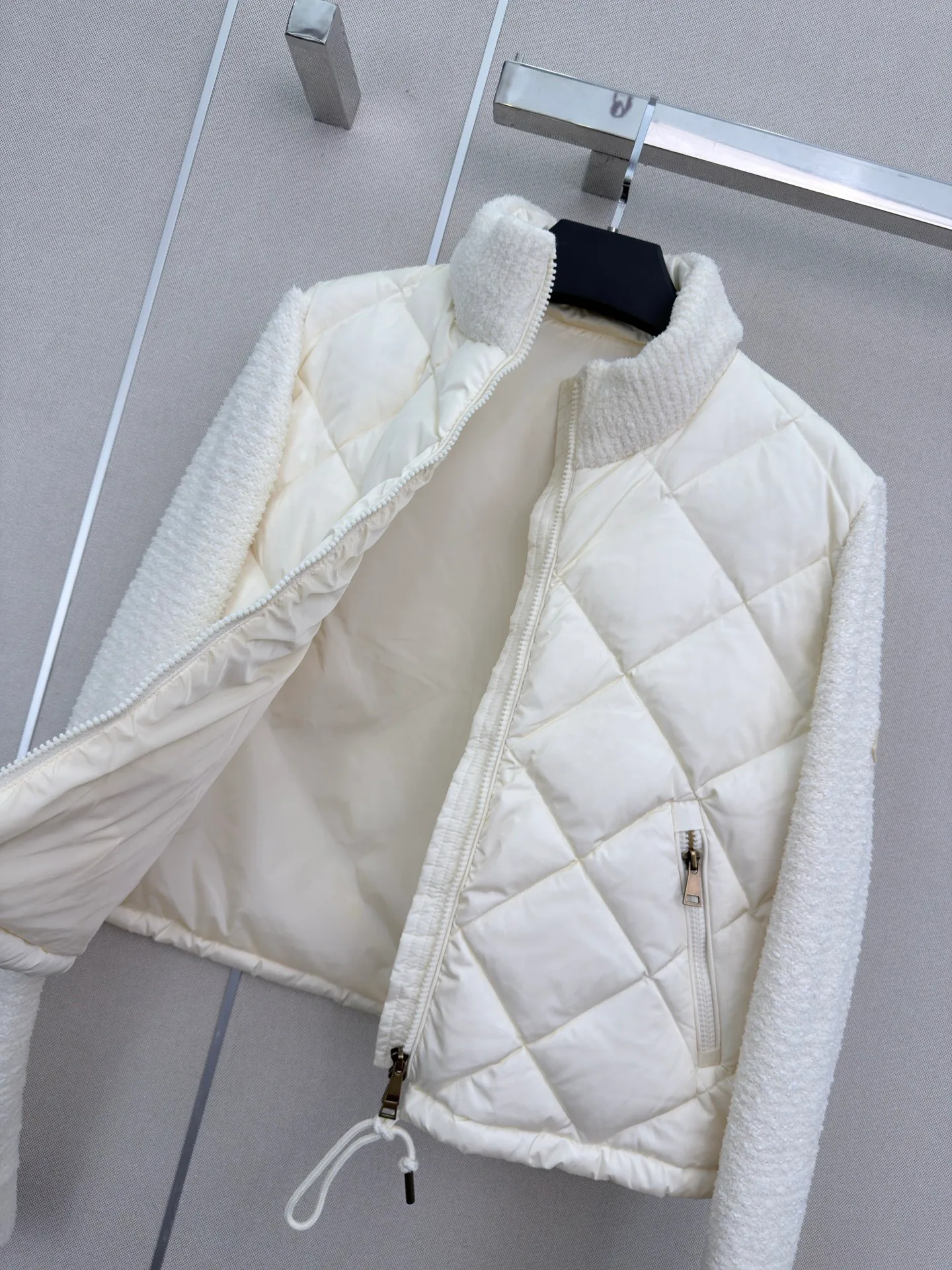 Куртки И Пуховики Женские Moncler 18023496
