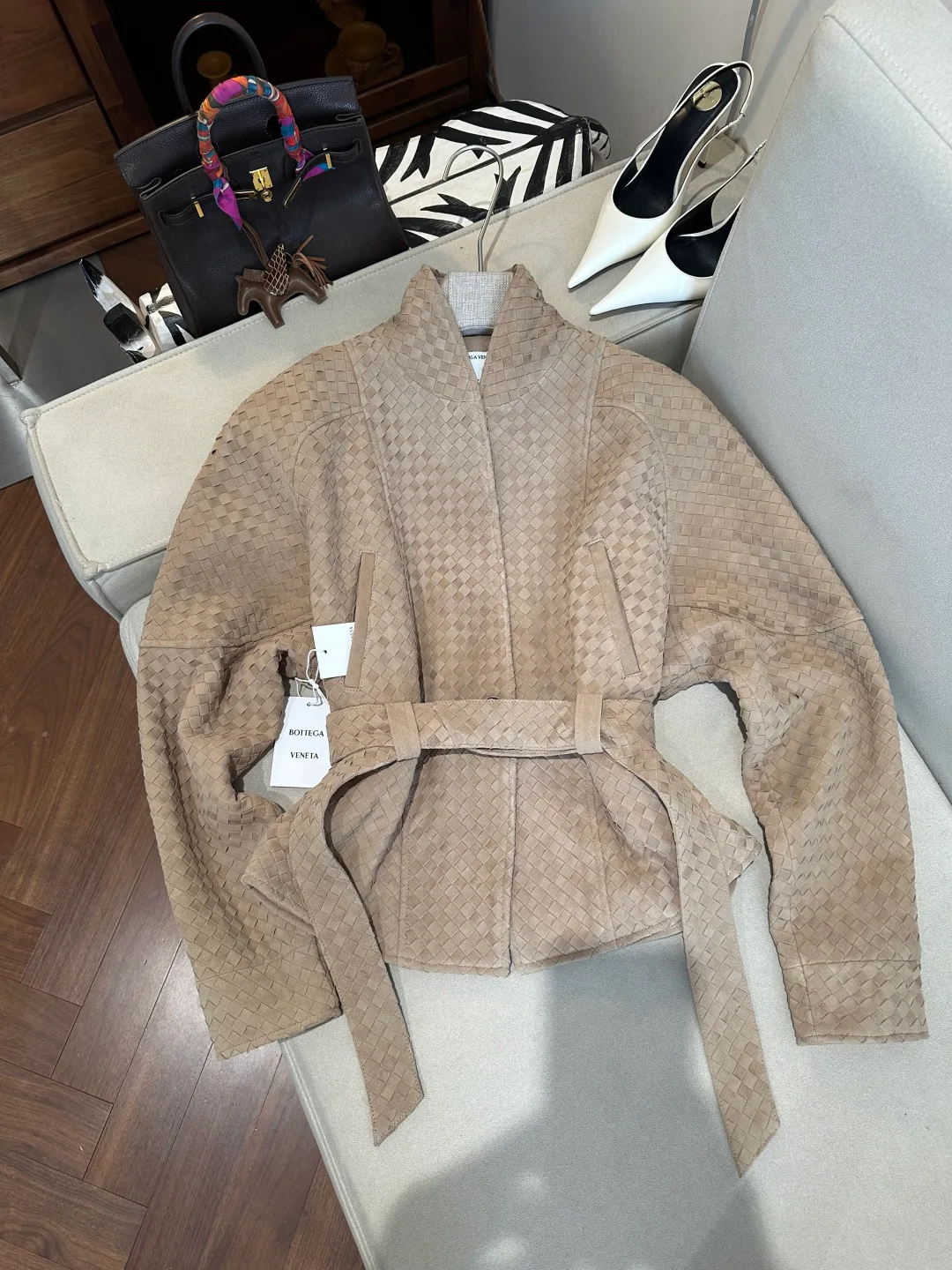 Кожаные Куртки И Дублёнки Женские Bottega Veneta 18040532