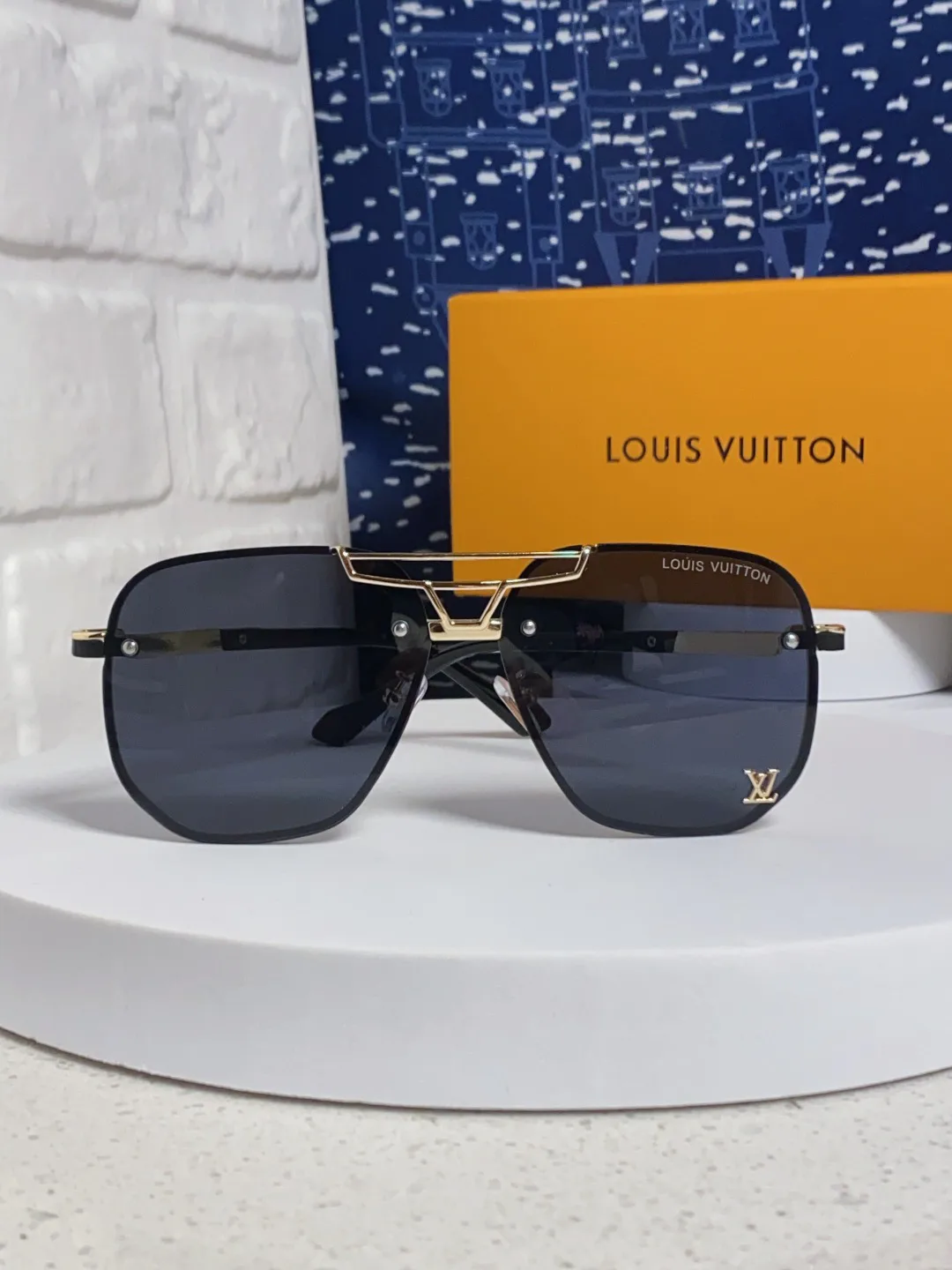 Очки Louis Vuitton 13135673
