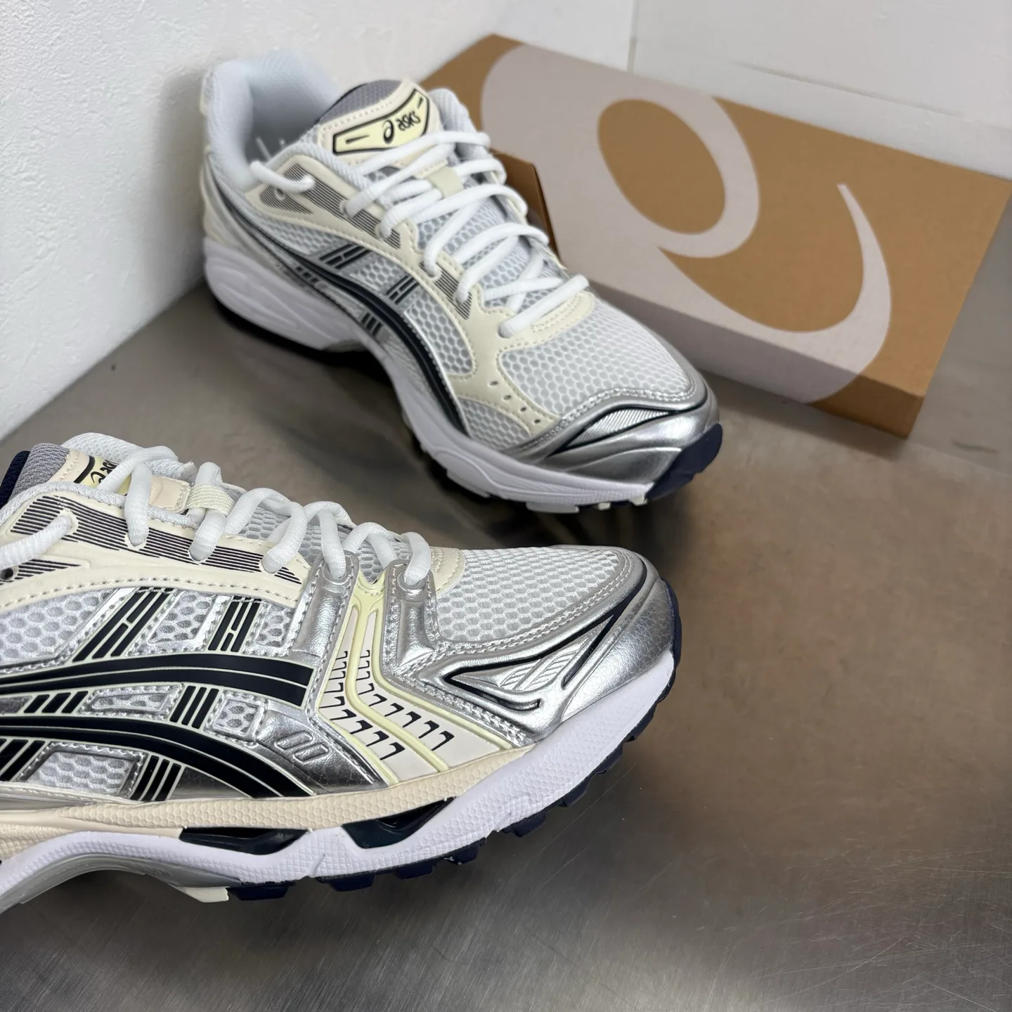 Кроссовки Женские Asics 18744162