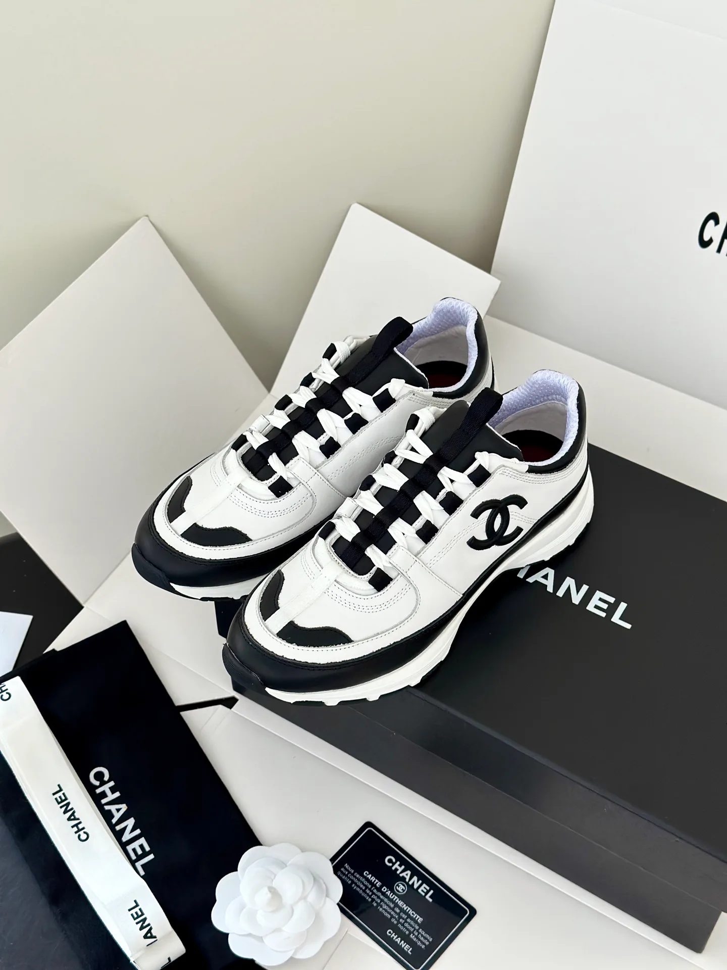 Кроссовки Женские Chanel 18764949
