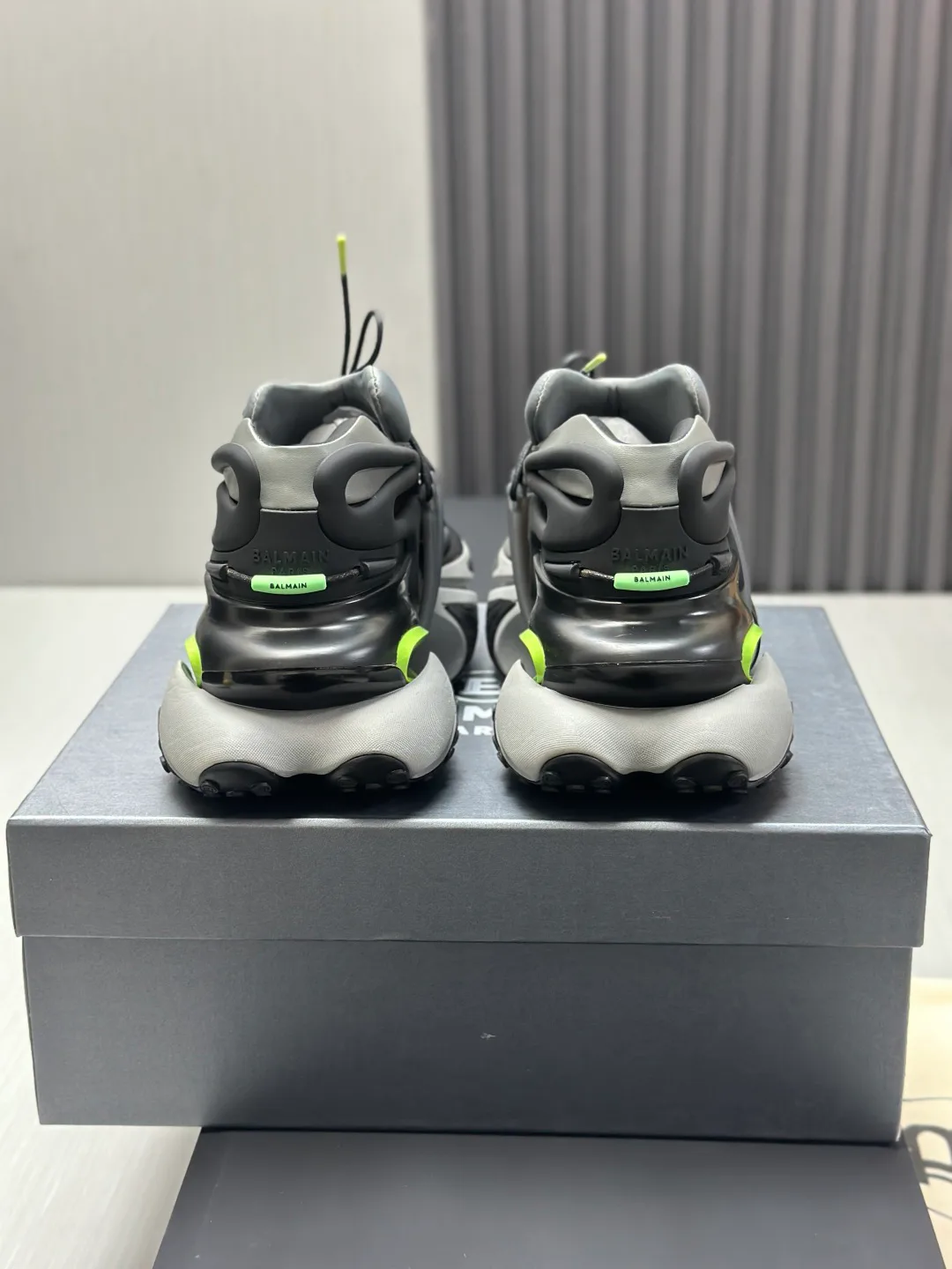 Кроссовки Женские Balmain 327291