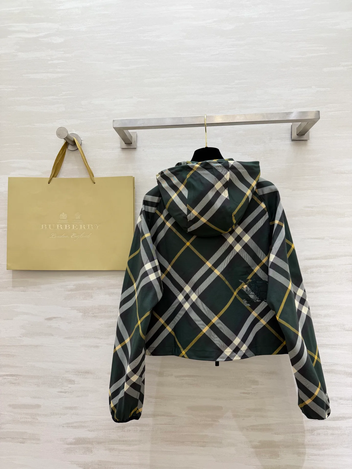 Куртки И Пуховики Женские Burberry 11272136