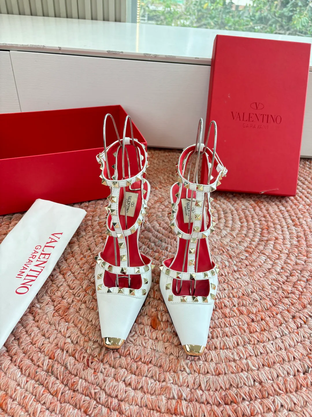 Босоножки Женские Valentino 11481215