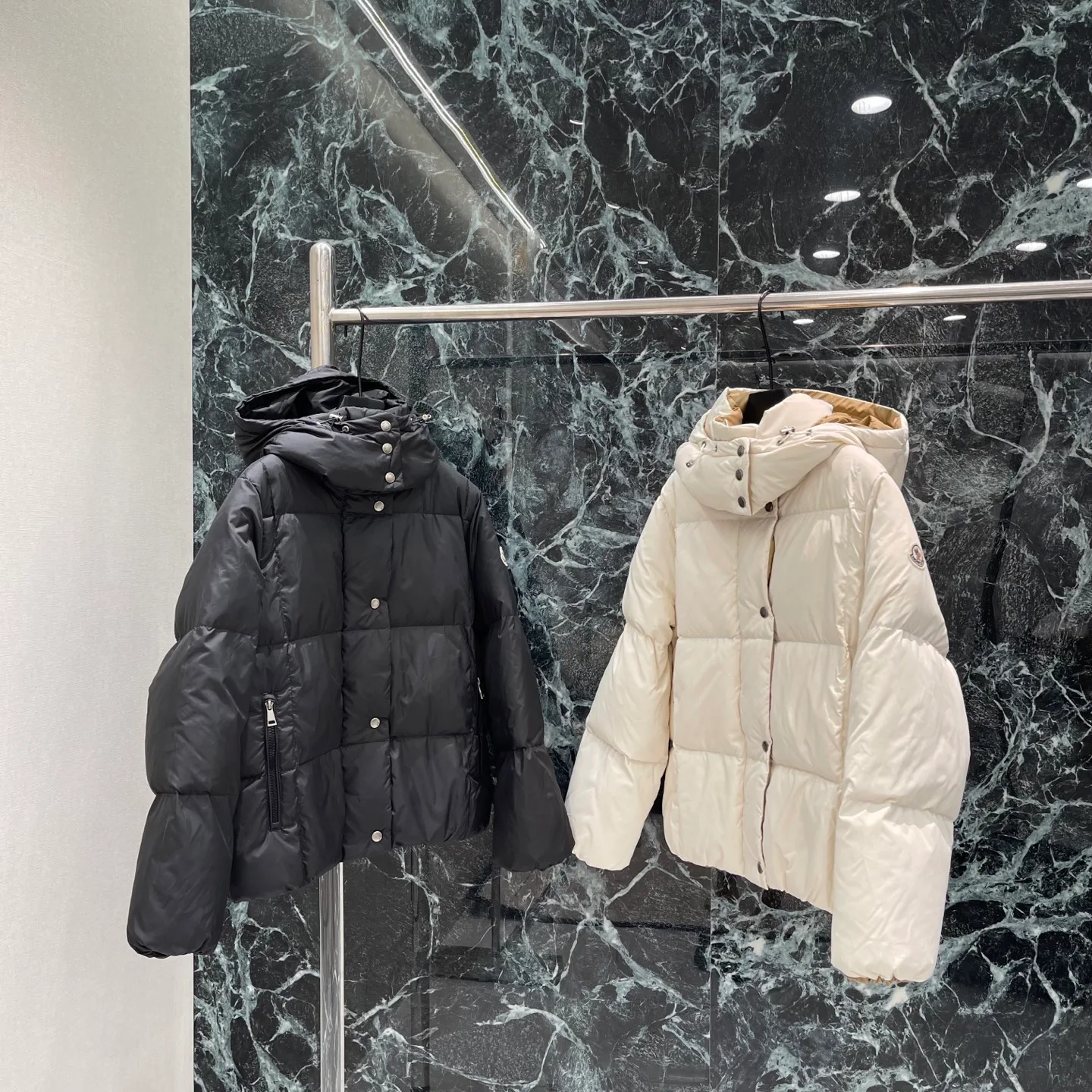 Куртки И Пуховики Женские Moncler 19132483