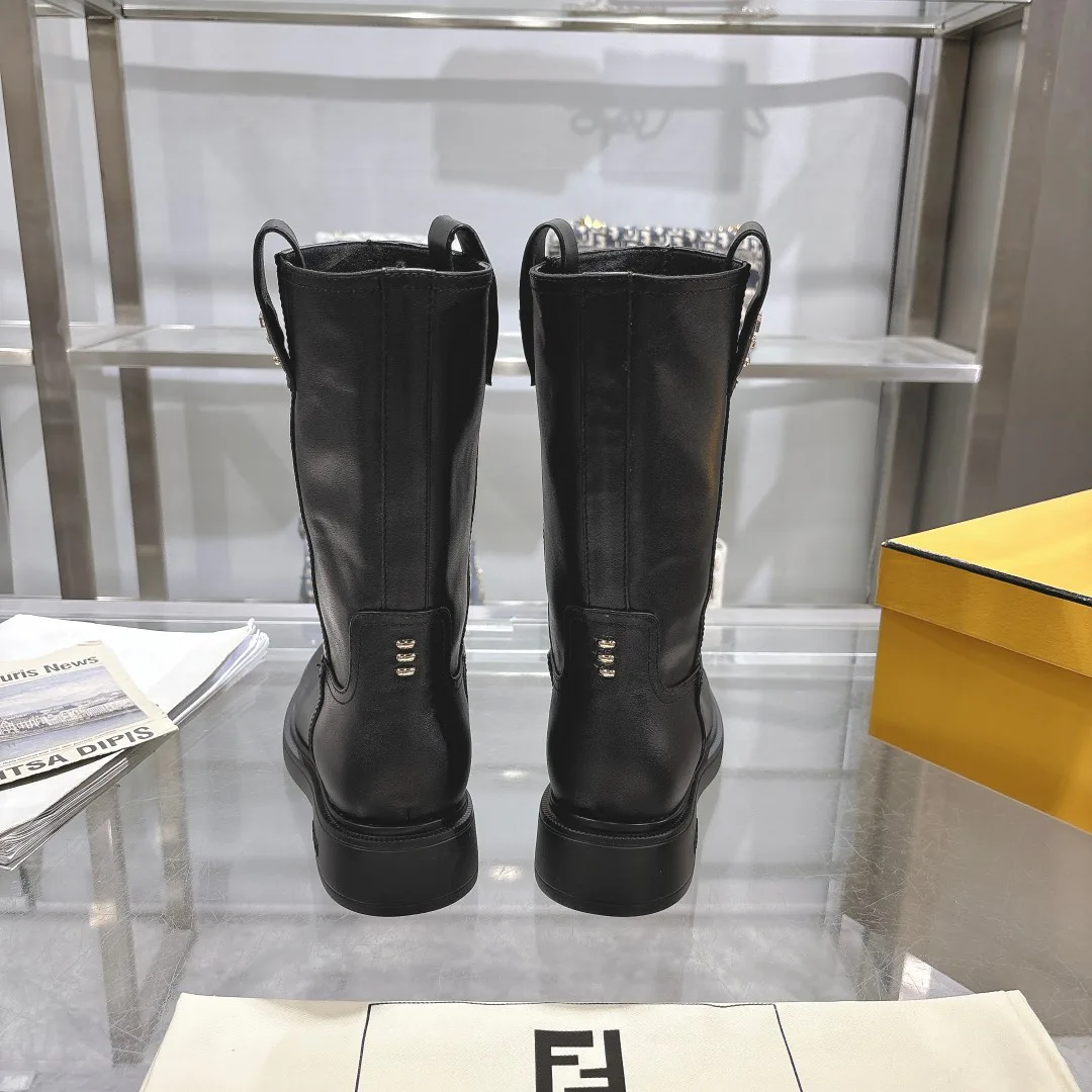 Сапоги Женские Fendi 18264001