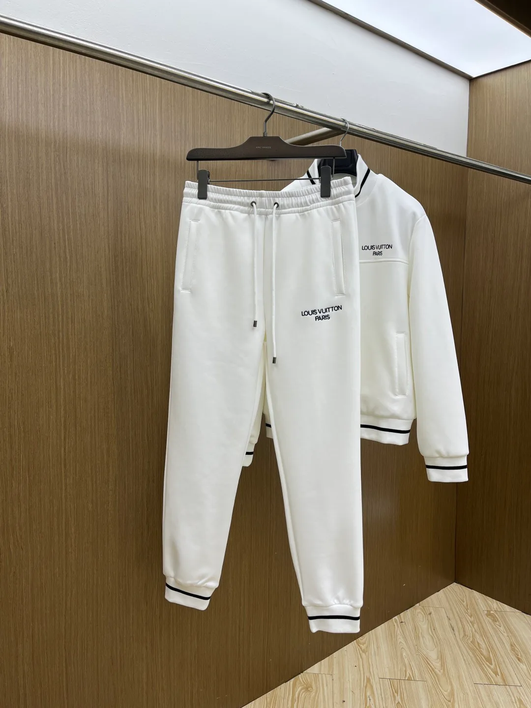 Костюмы Мужские Louis Vuitton 10007361