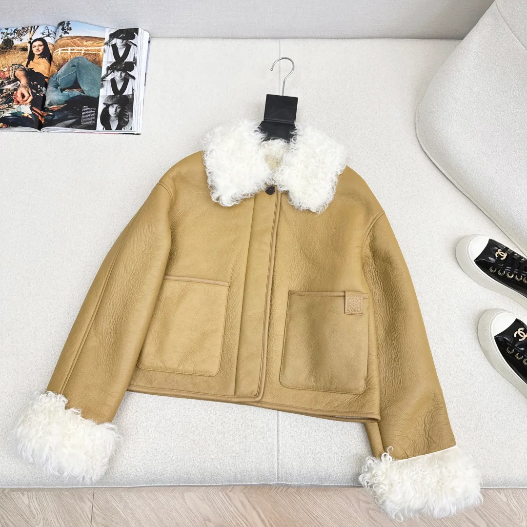 Кожаные Куртки И Дублёнки Женские Loewe 505201