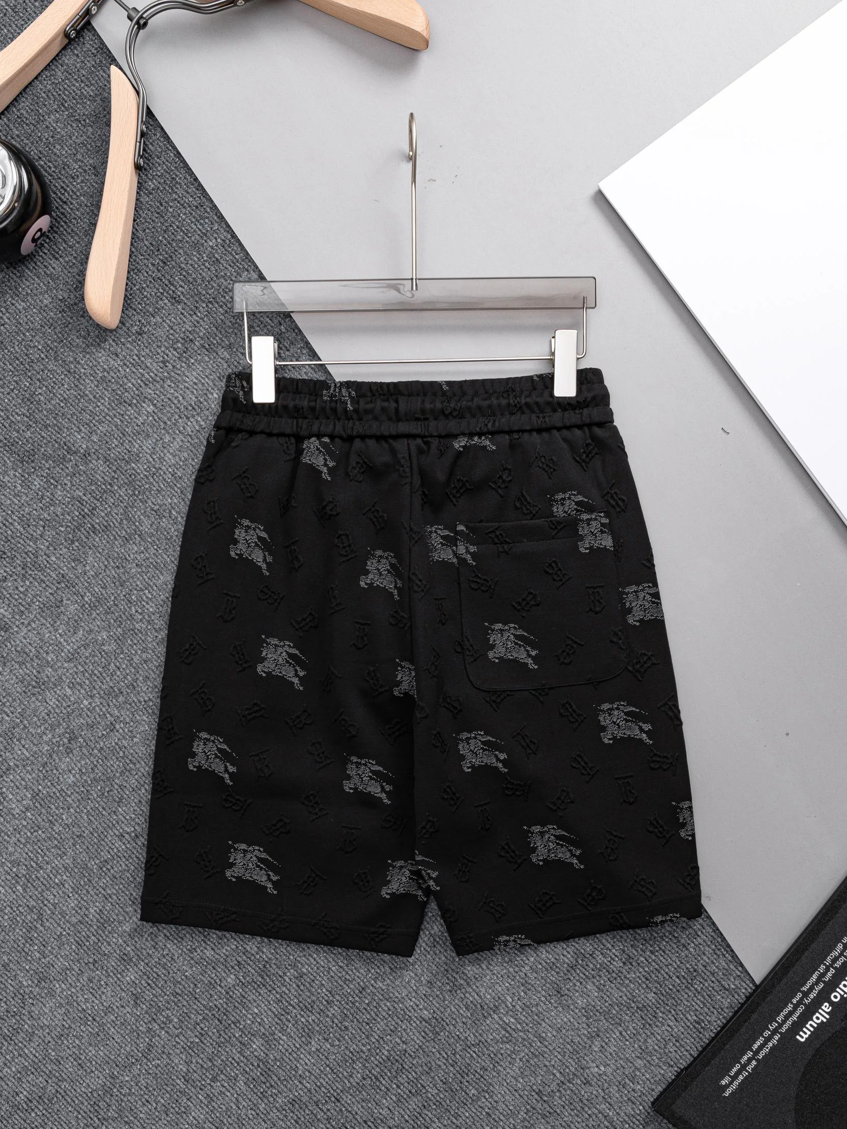 Шорты Мужские Burberry 18000501