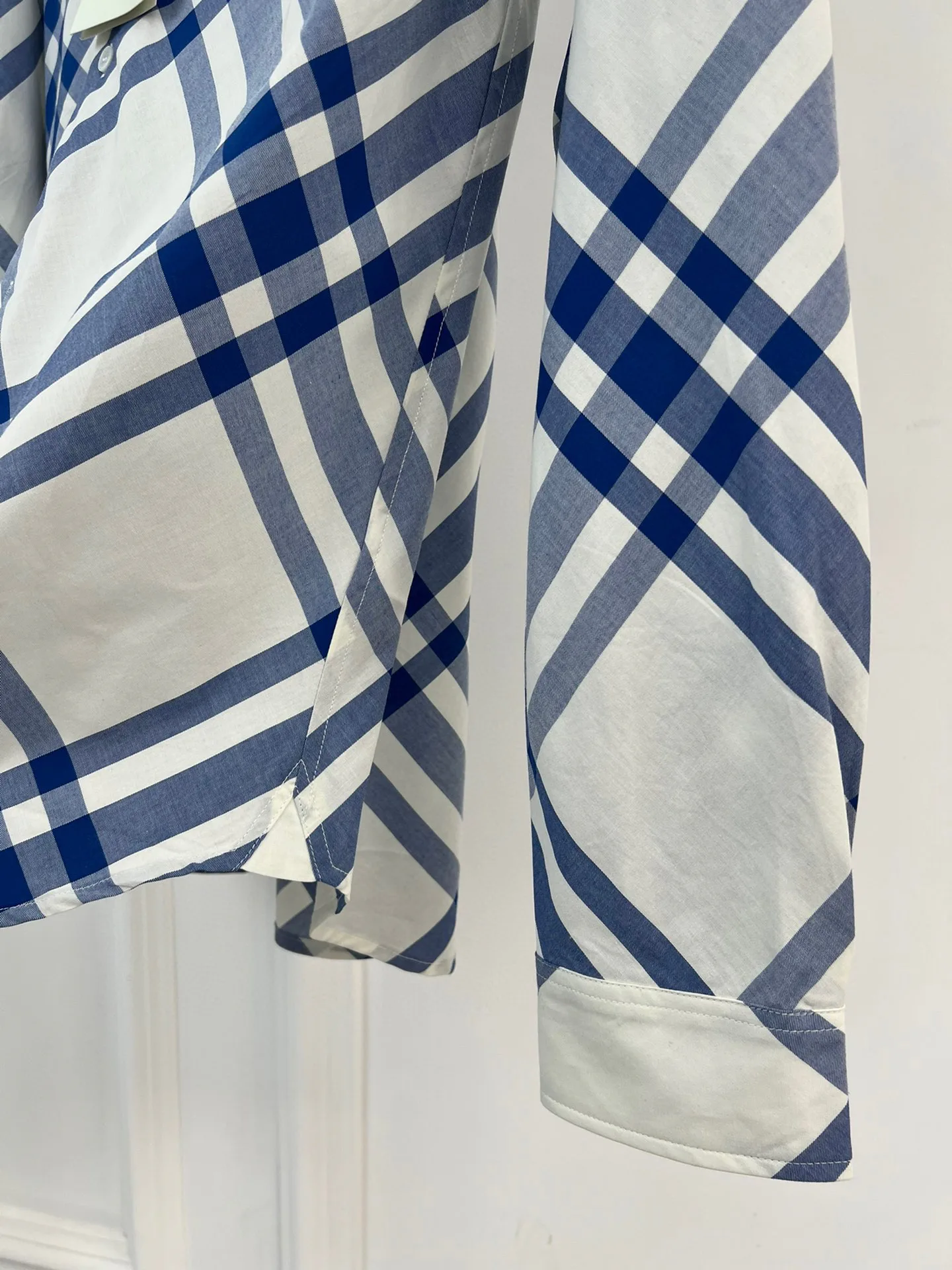 Рубашки Женские Burberry 10898913