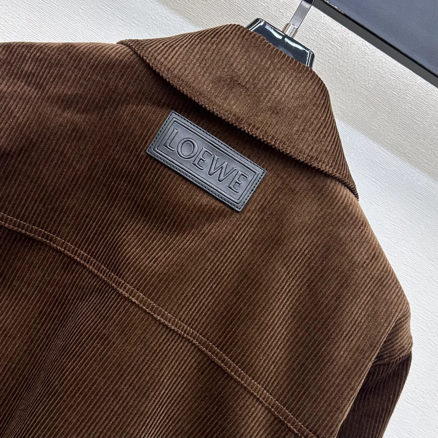 Куртки И Пуховики Женские Loewe 18555673