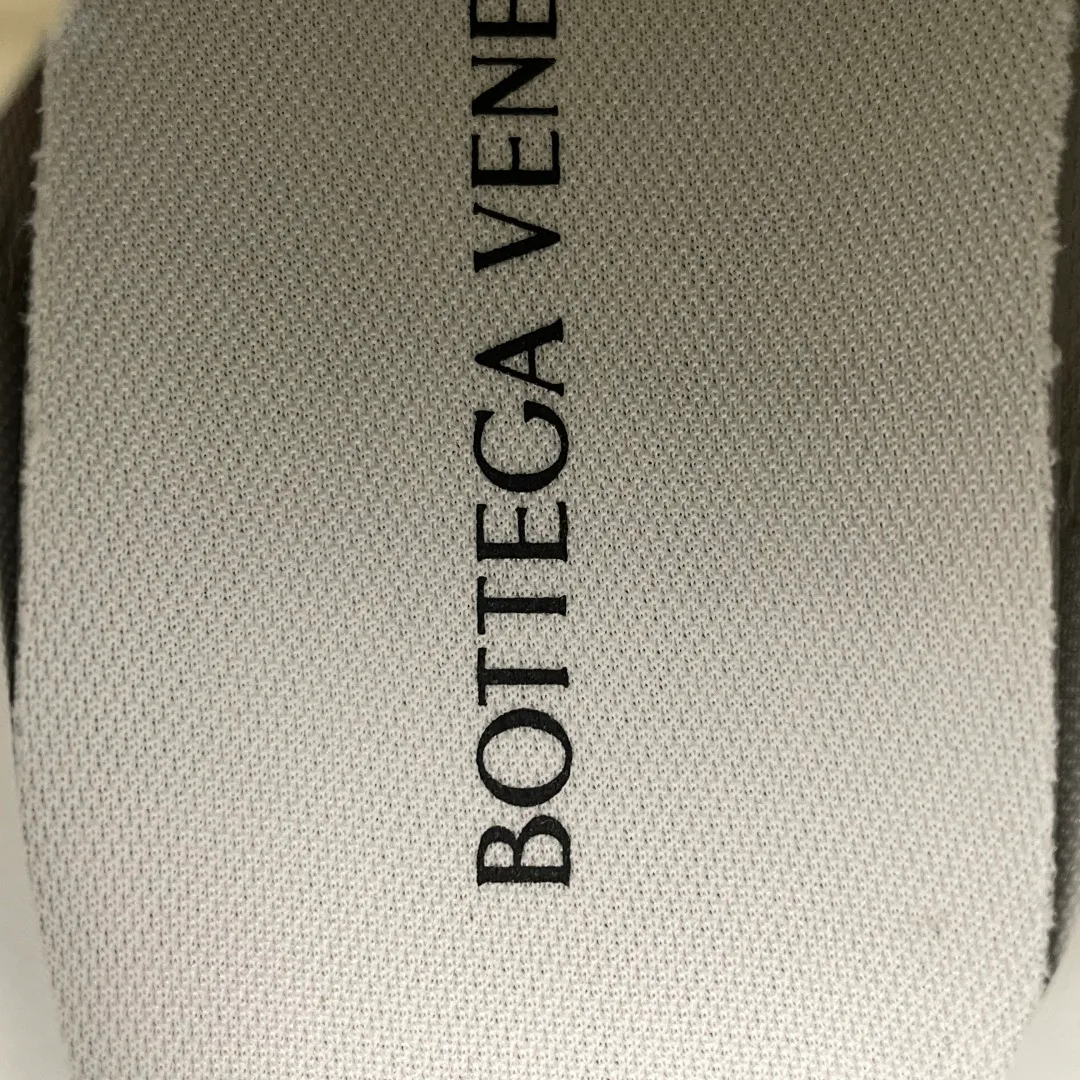 Кроссовки Женские Bottega Veneta 4713060